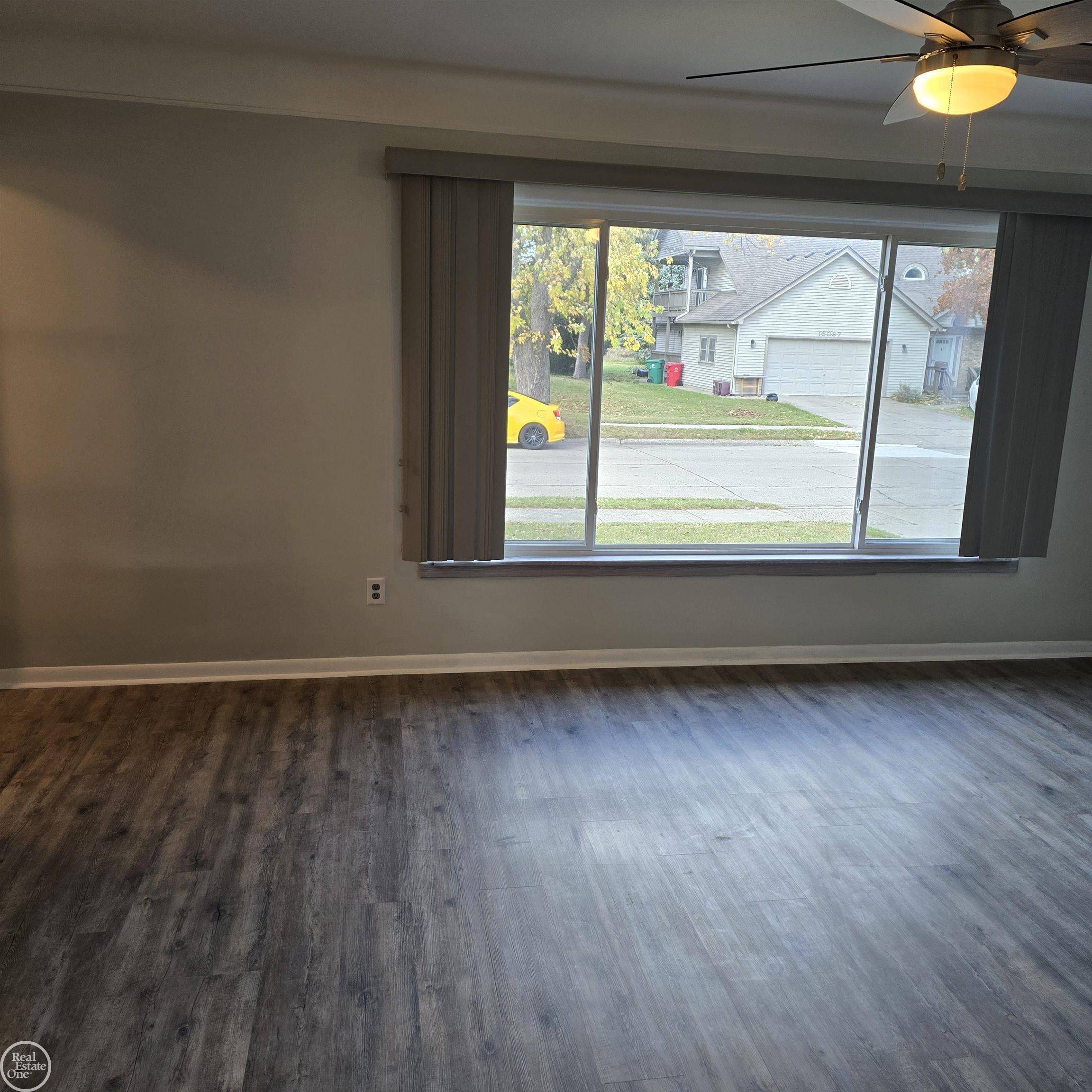 Eastpointe, MI 48021,16084 Hauss AVE