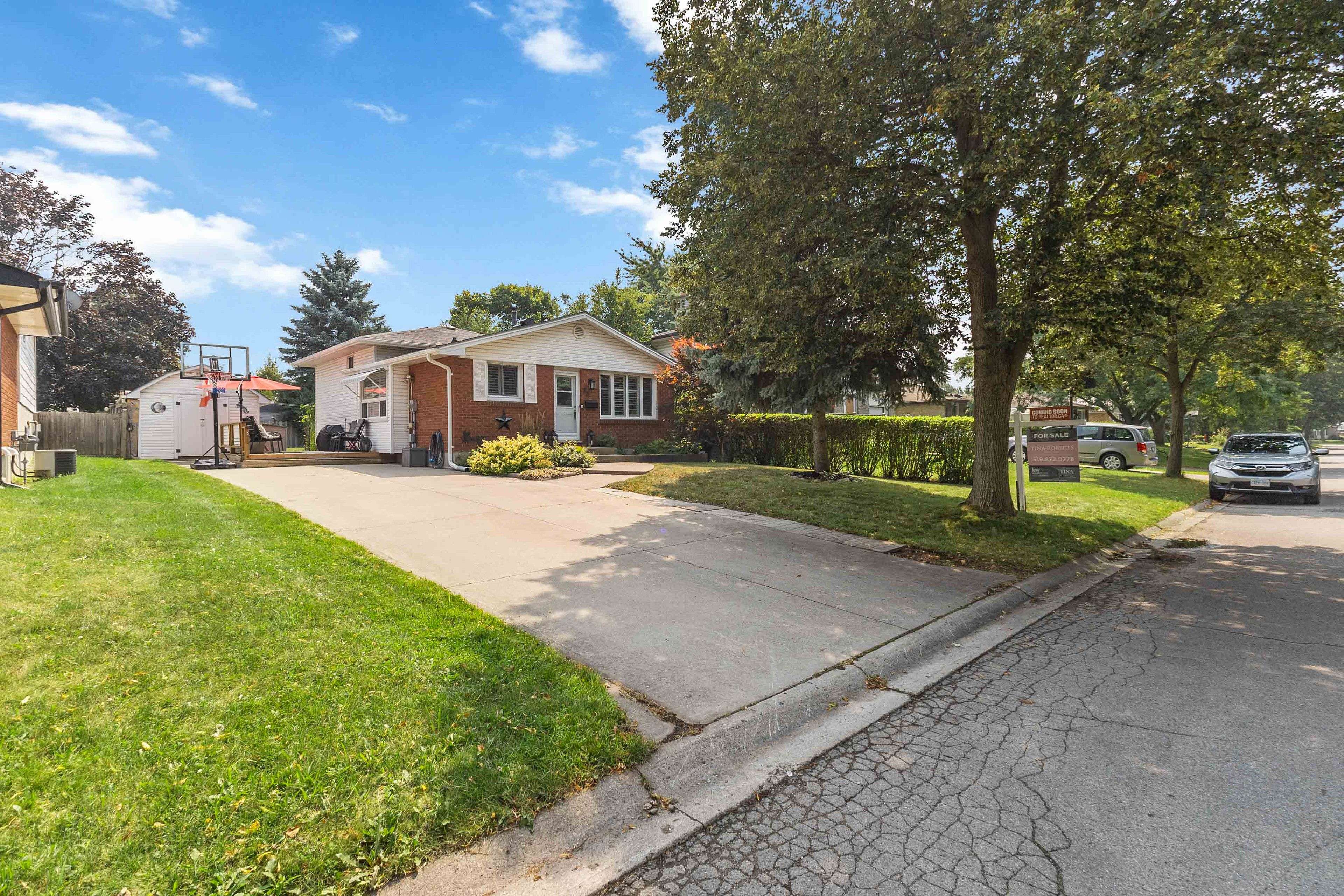 London South, ON N6E 1T7,35 Surrey CRES