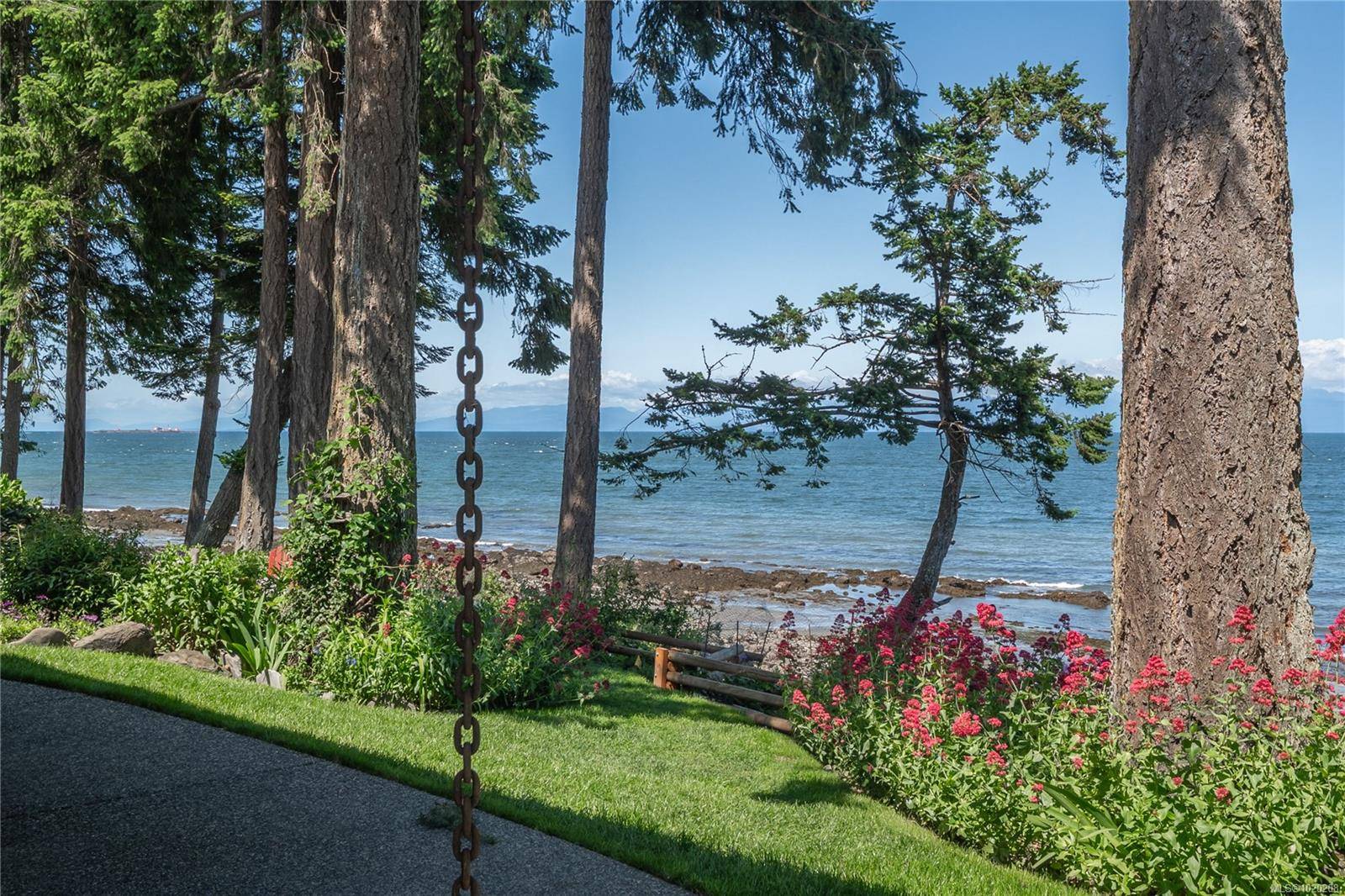 Gabriola Island, BC V0R 1X5,1664 Queequeg Trnabt