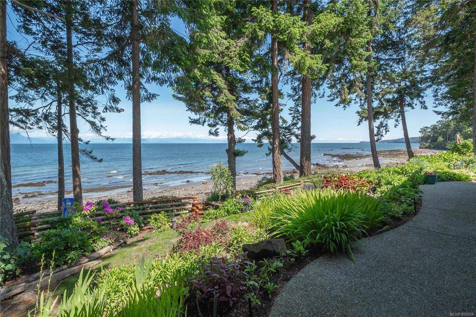 Gabriola Island, BC V0R 1X5,1664 Queequeg Trnabt