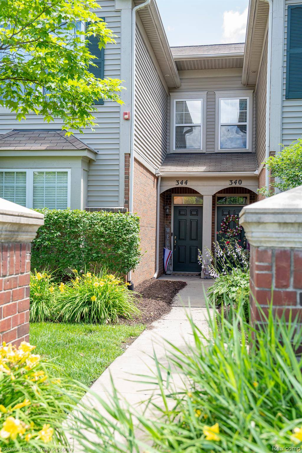 Wixom, MI 48393,344 N WIXOM RD