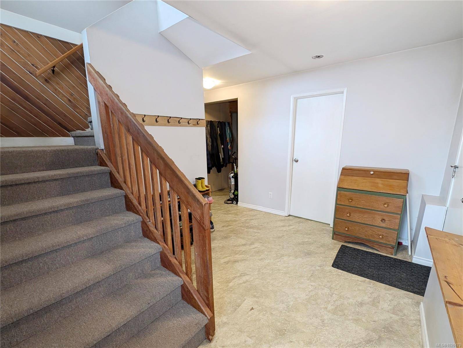 Port Mcneill, BC V0N 2R0,2121 Pioneer Hill Dr