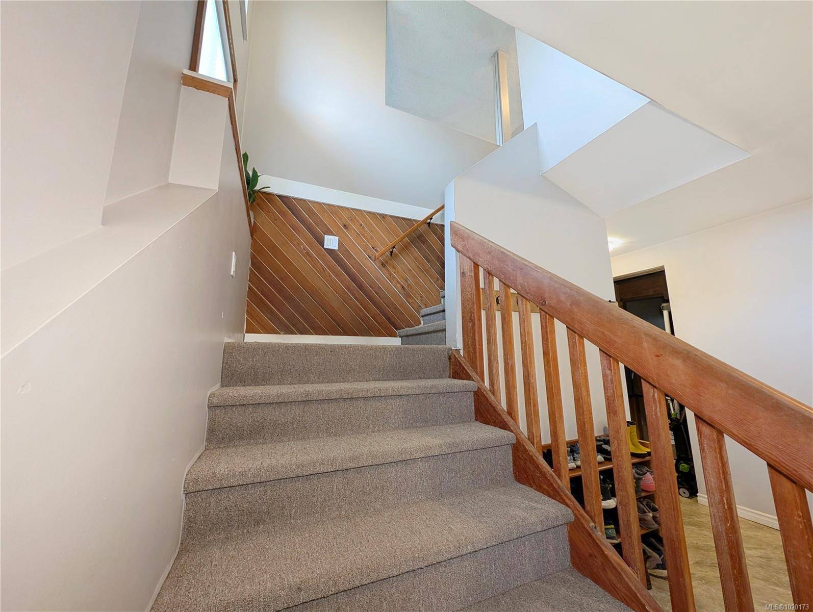 Port Mcneill, BC V0N 2R0,2121 Pioneer Hill Dr