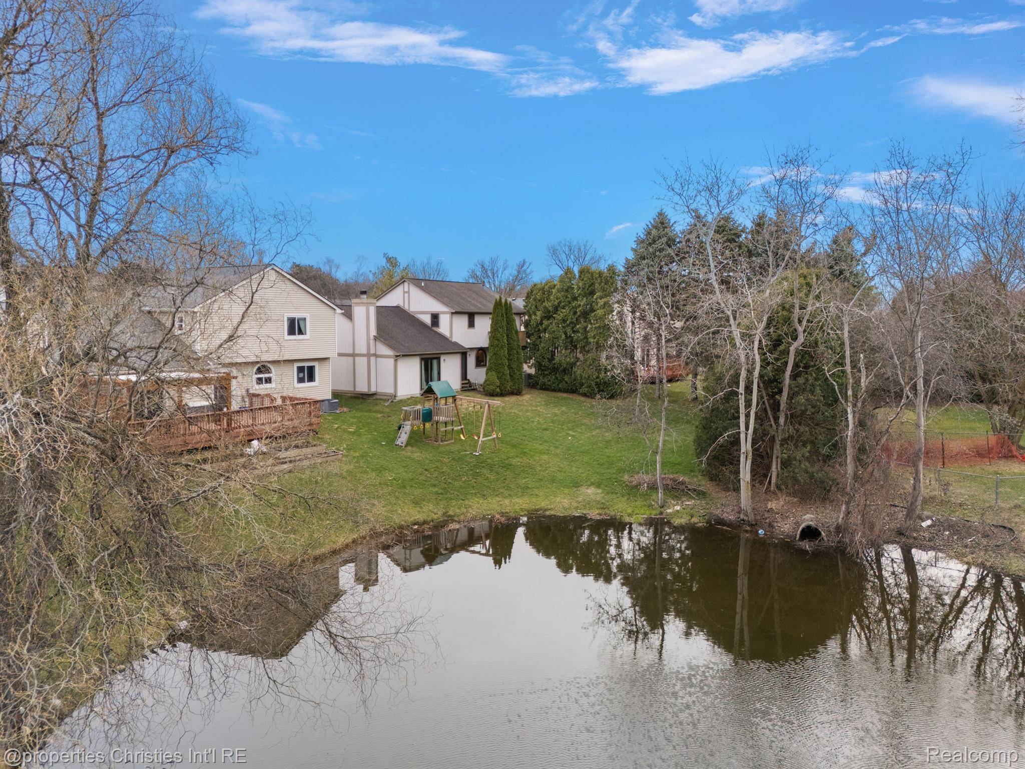 Wixom, MI 48393,2692 APACHE TRL