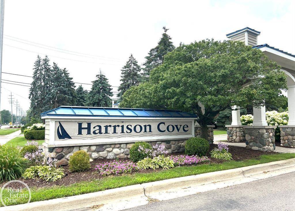 Harrison Twp, MI 48045,25559 Sun Sail CT