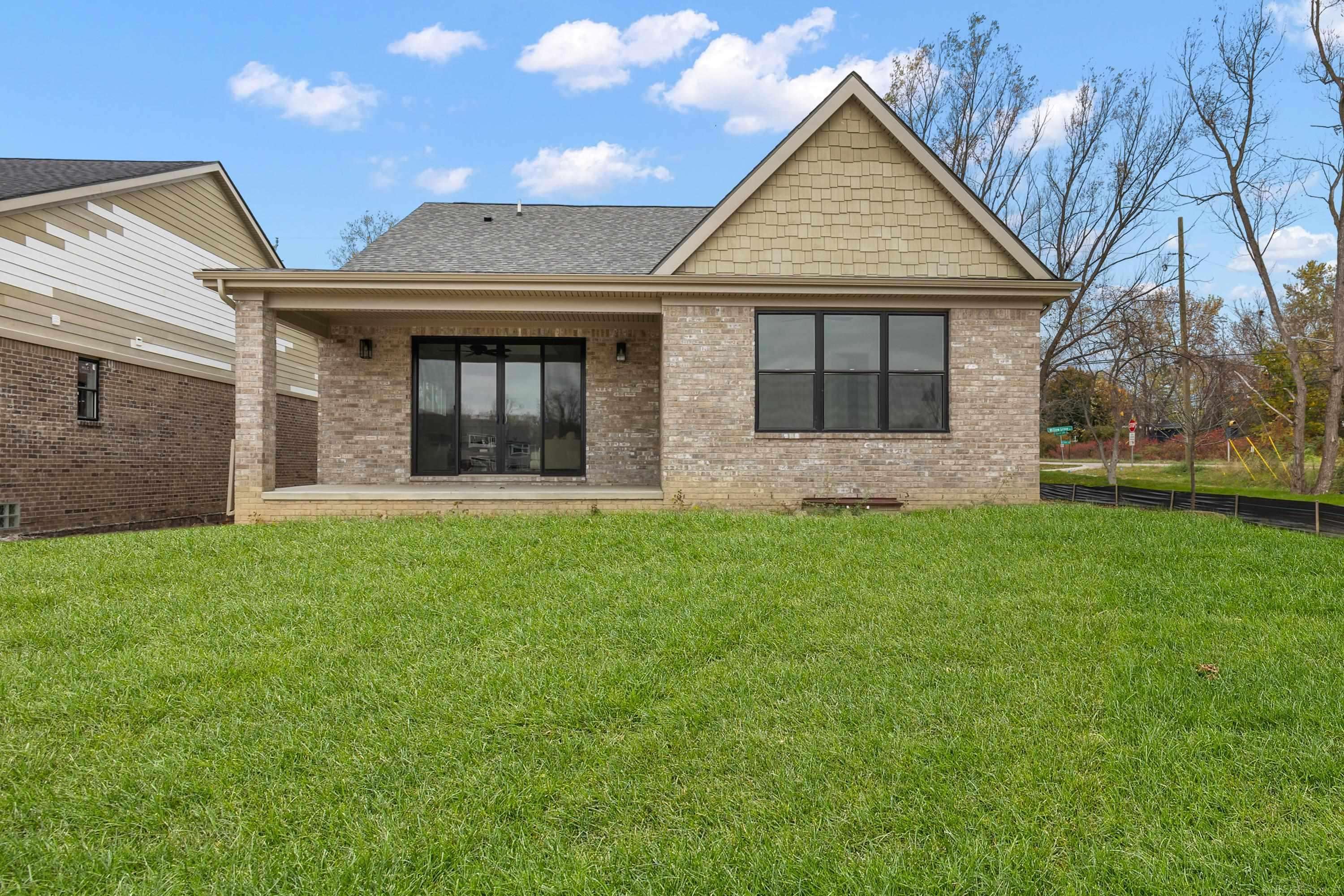 Troy, MI 48085,5926 Everton AVE