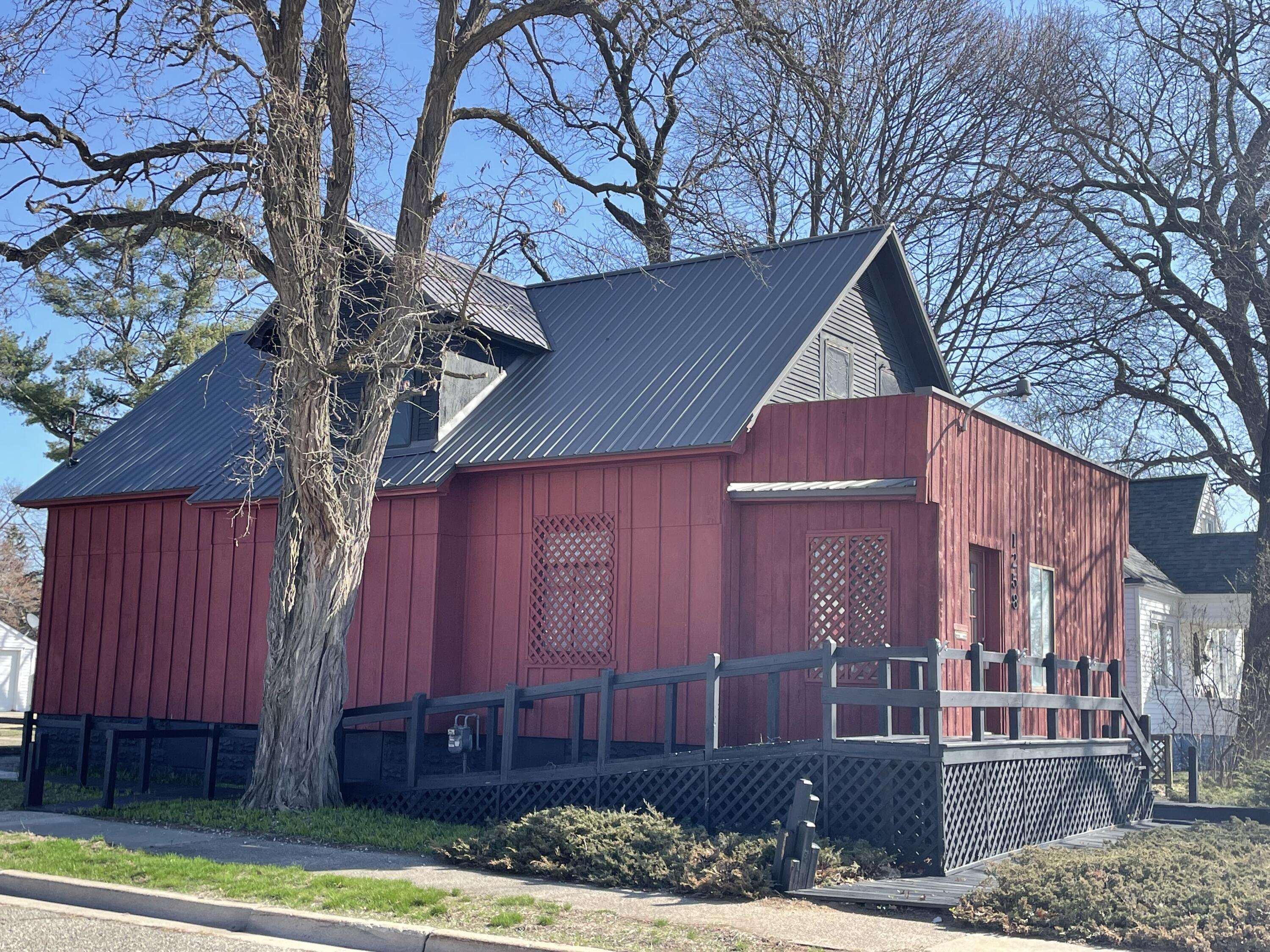 1258 E Apple AVE, Muskegon City, MI 49442