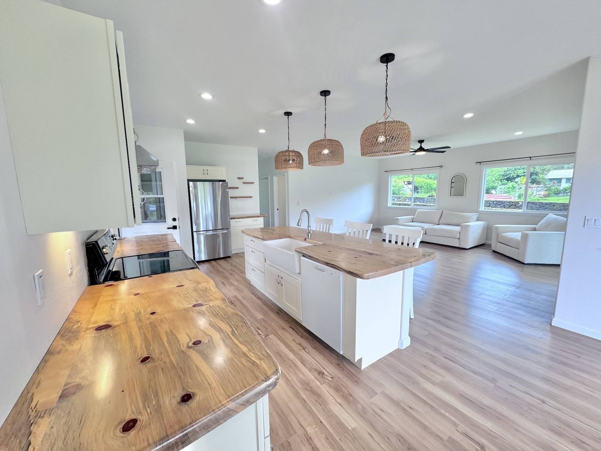 Papaikou, HI 96781,27-239 KAAPOKO HOMESTEAD RD