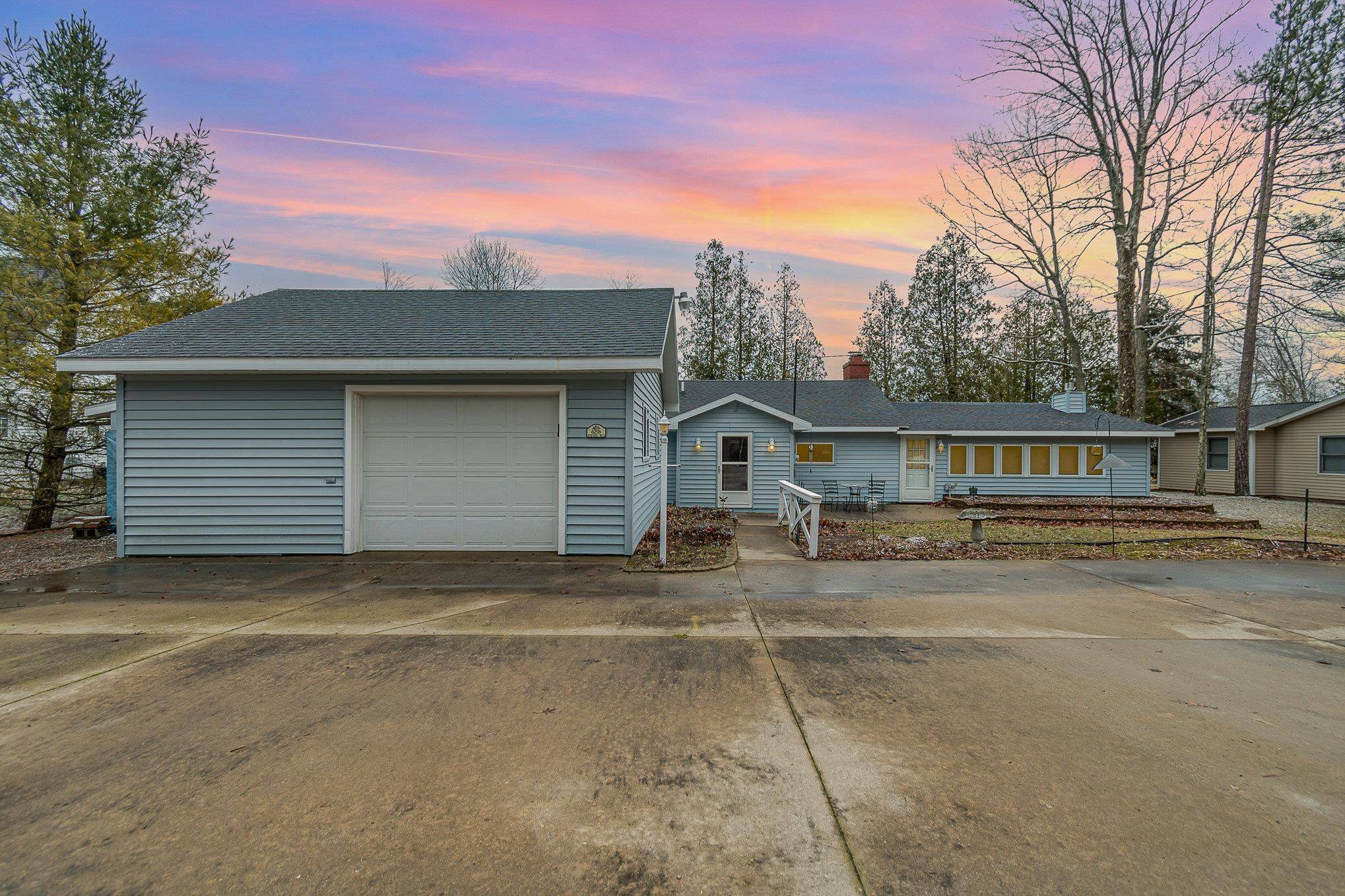 Oscoda, MI 48750,6258 Ridge RD