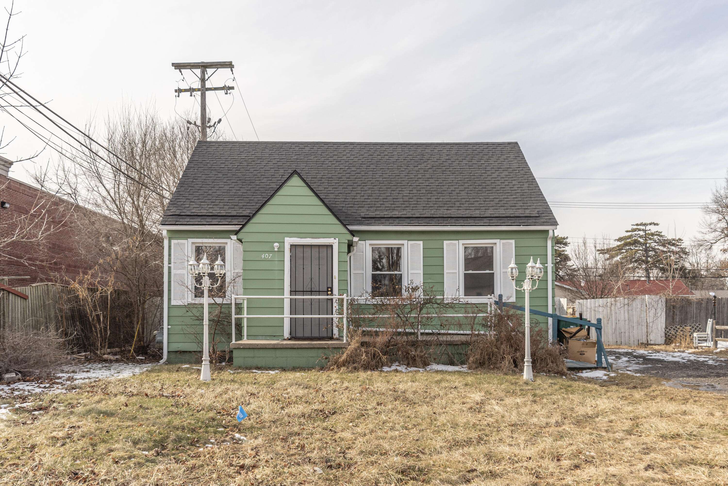 Ypsilanti, MI 48198,407 E Grand BLVD