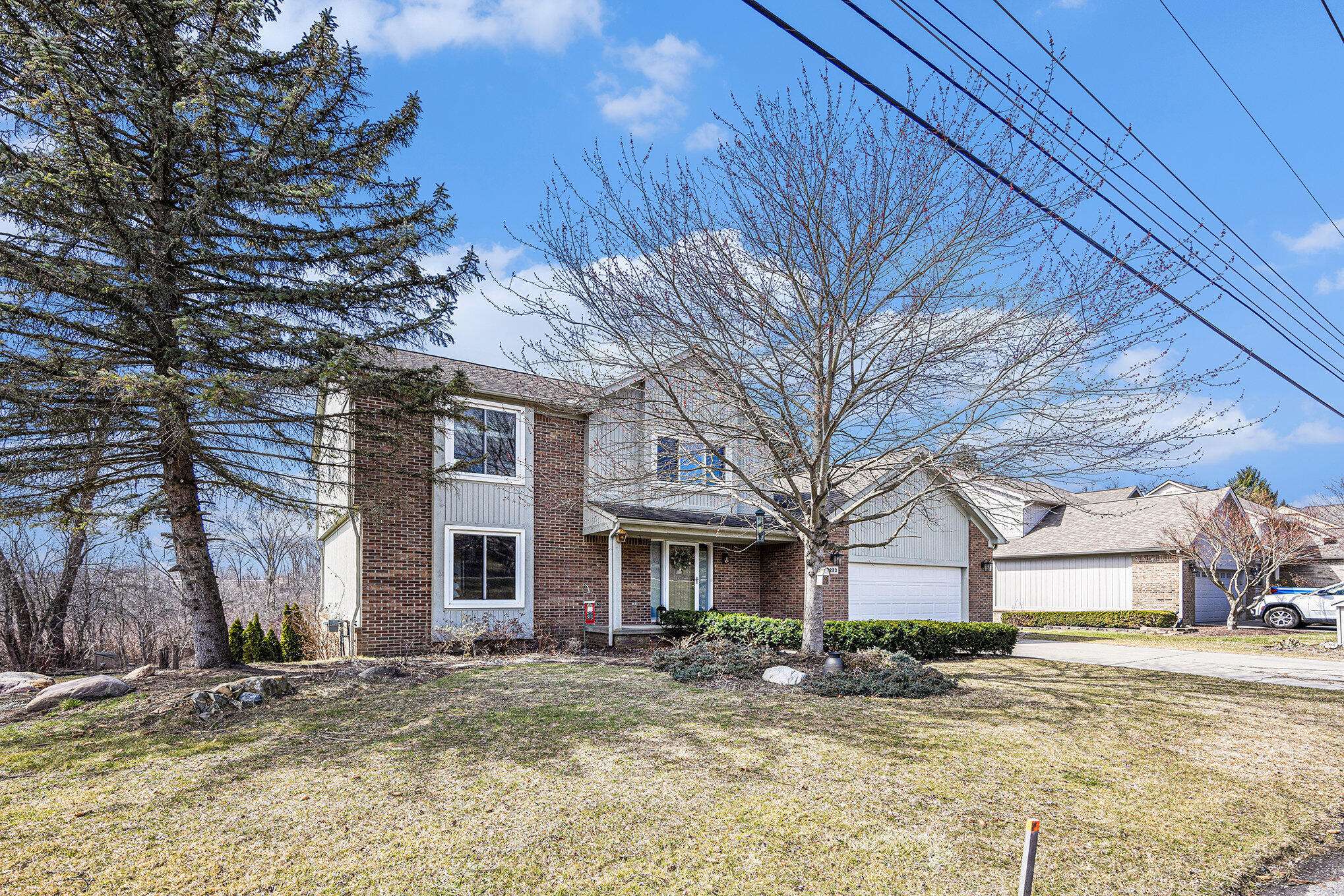 Wixom, MI 48393,2223 Charms Ravine DR