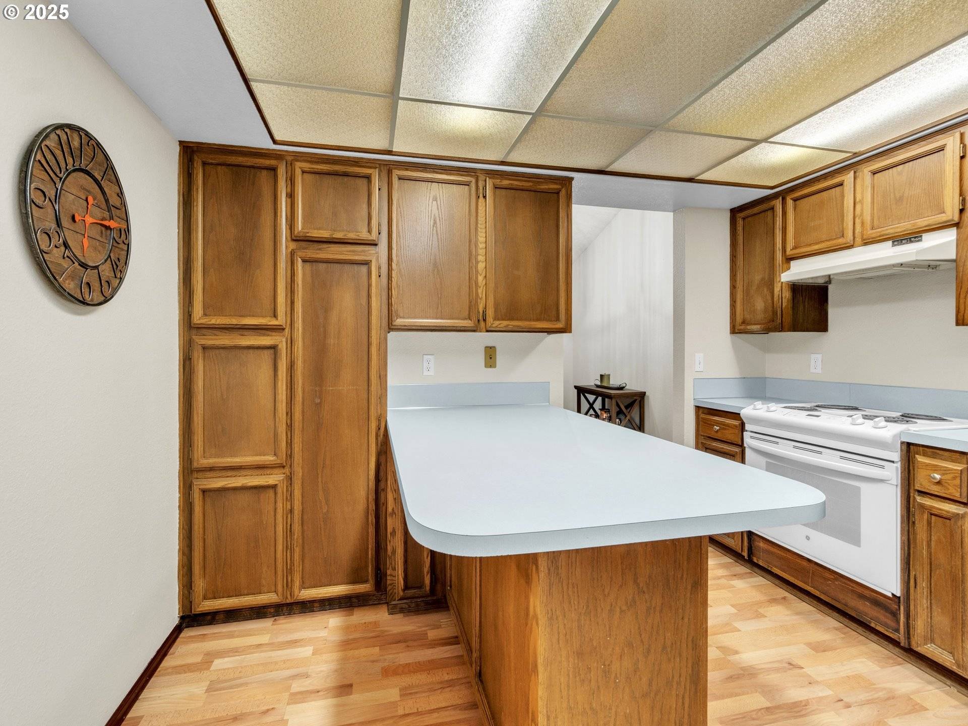 Salem, OR 97306,1977 MAPLEWOOD CT