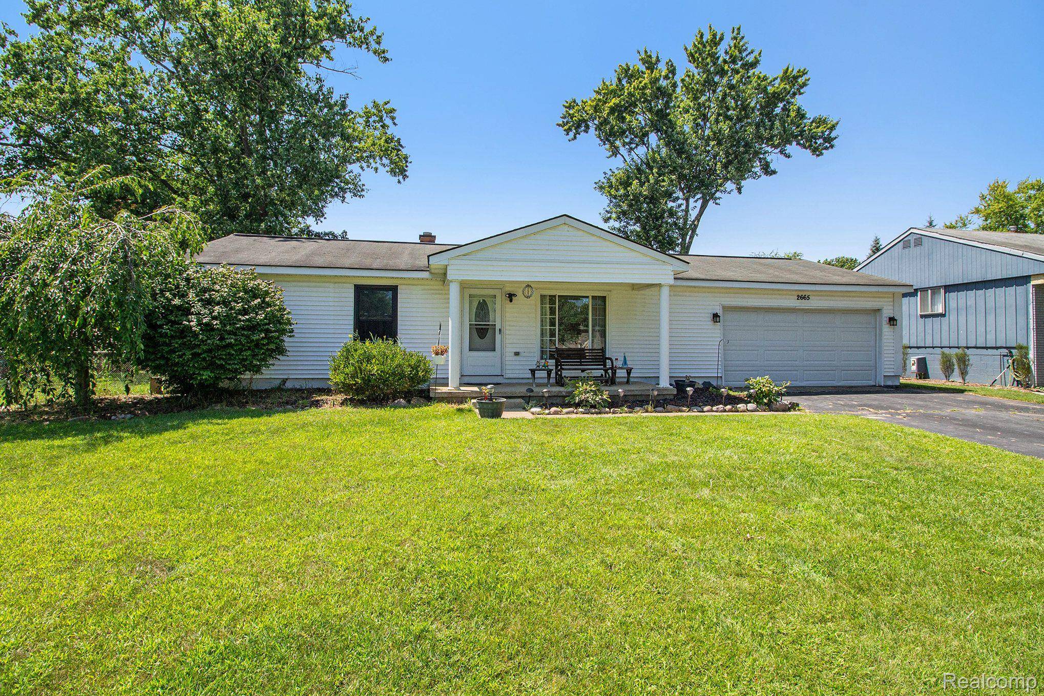 Wolverine Lake, MI 48390,2665 LOS ANGELES DR