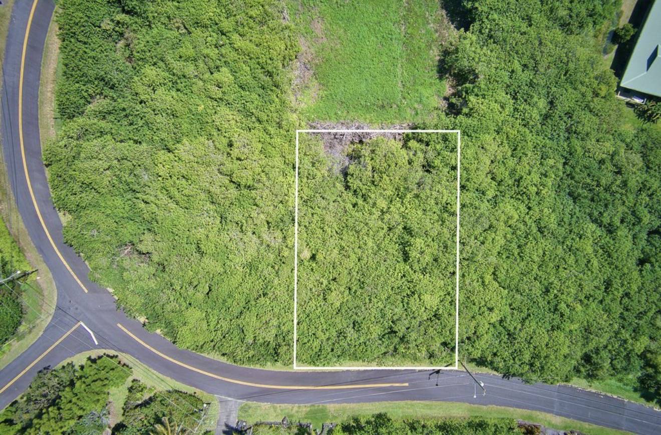 Naalehu, HI 96772,KAULUA ST