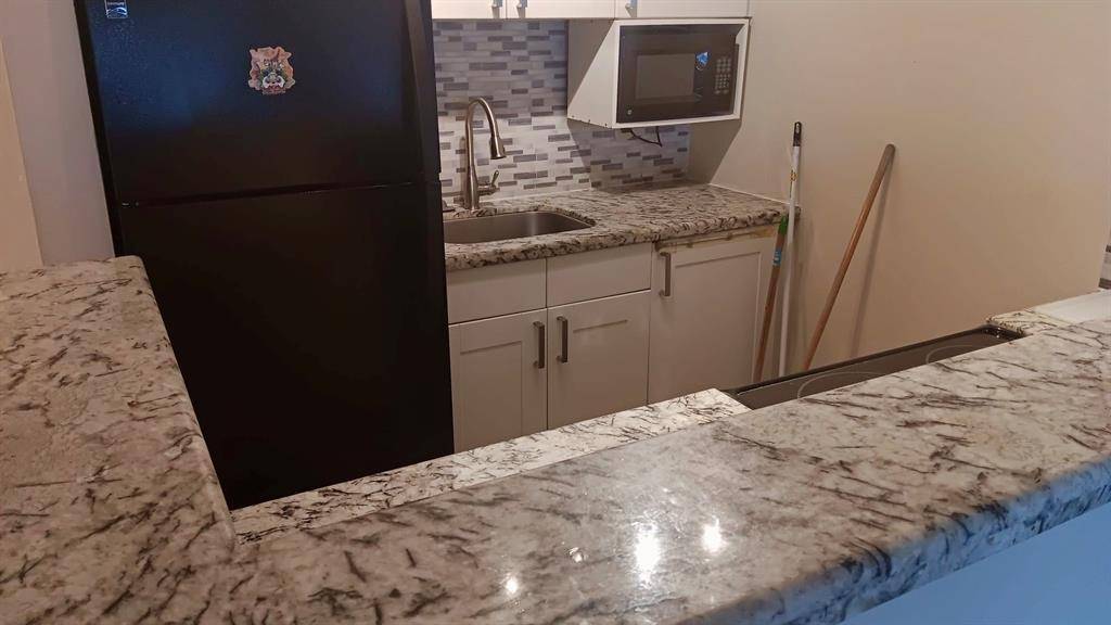 Fort Lauderdale, FL 33308,2000 NE 51st Ct #203