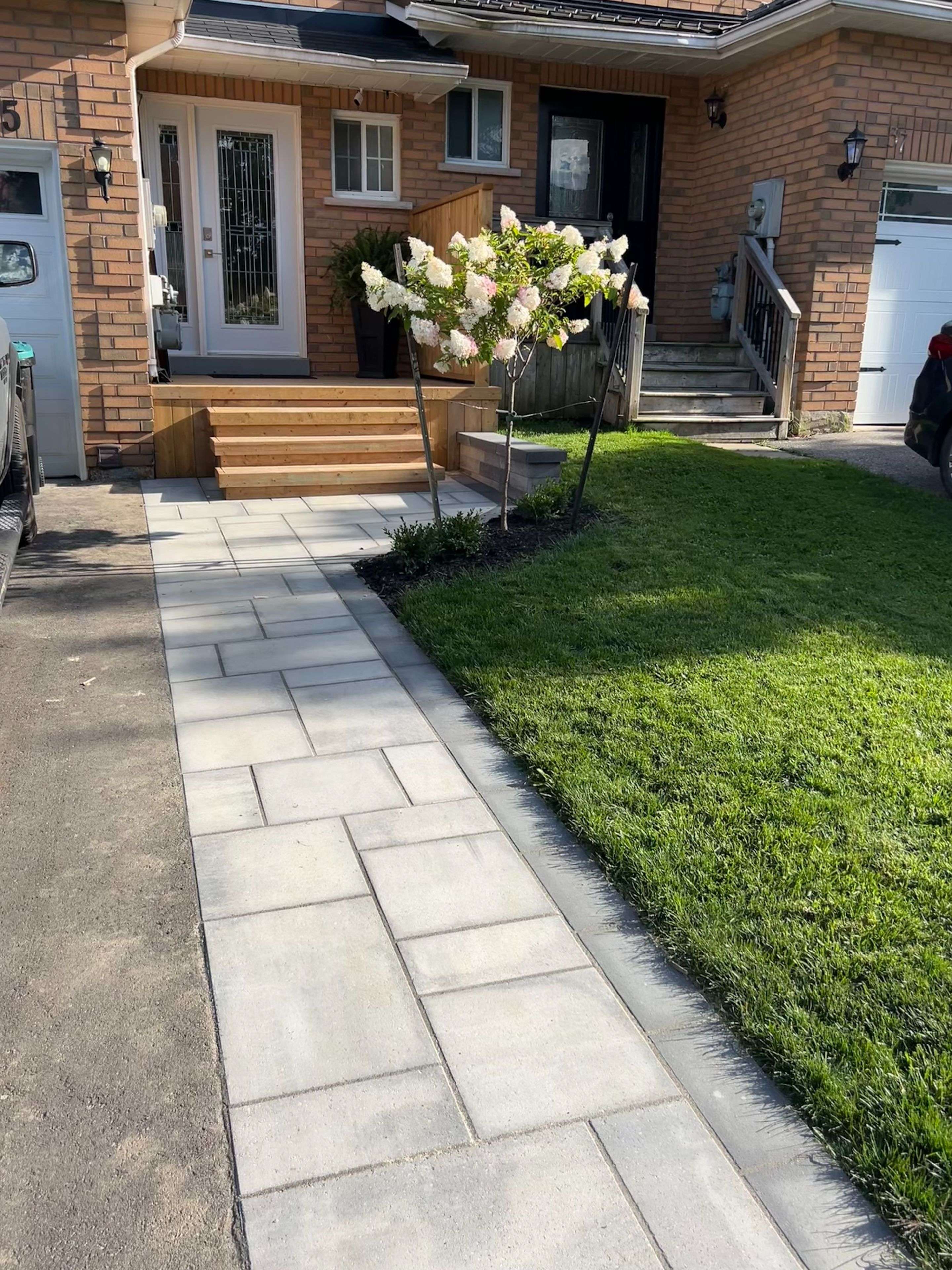 New Tecumseth, ON L0G 1W0,35 O'Leary CT