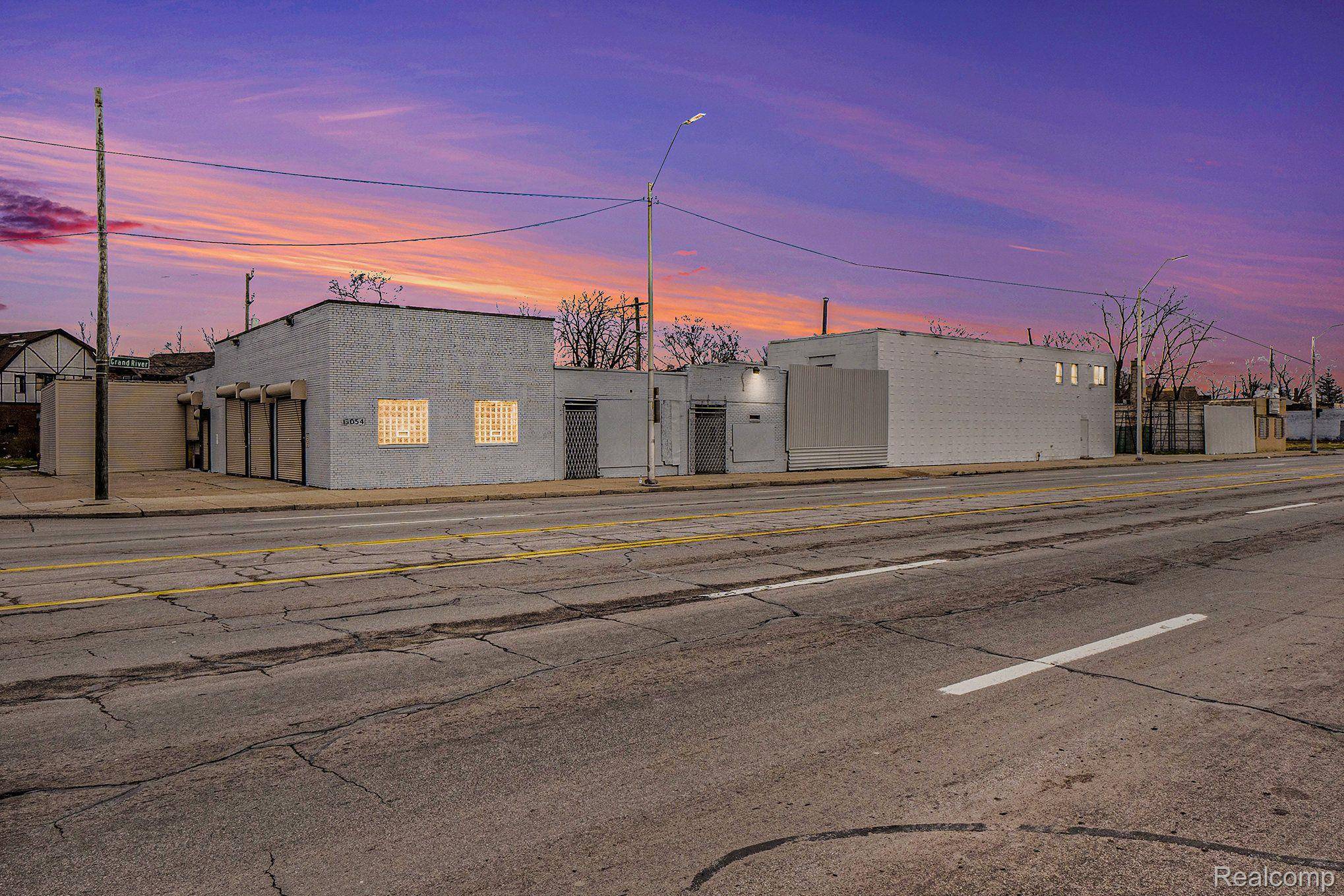 Detroit, MI 48227,13020 GRAND RIVER AVE