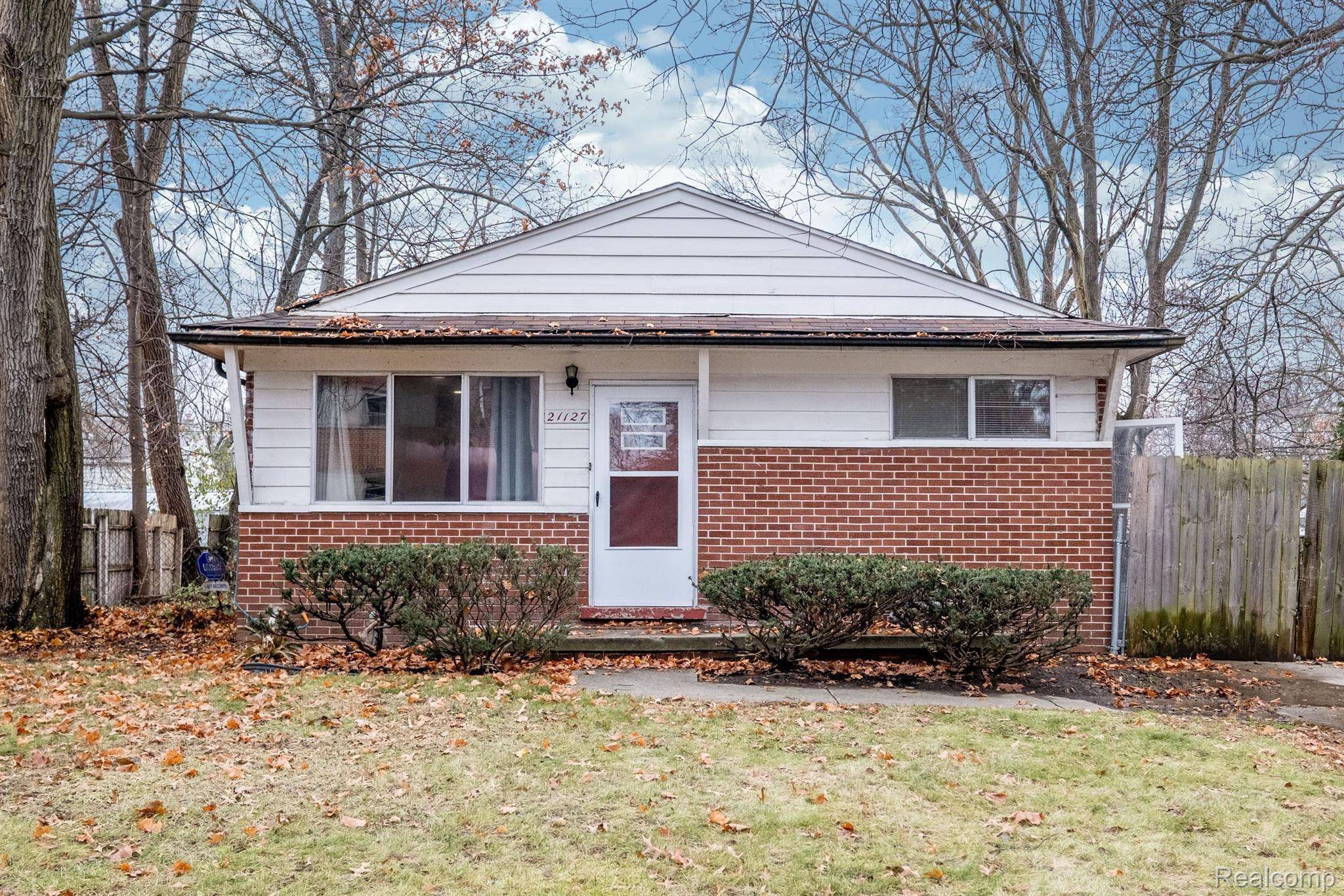 Southfield, MI 48033,21127 INDIAN ST