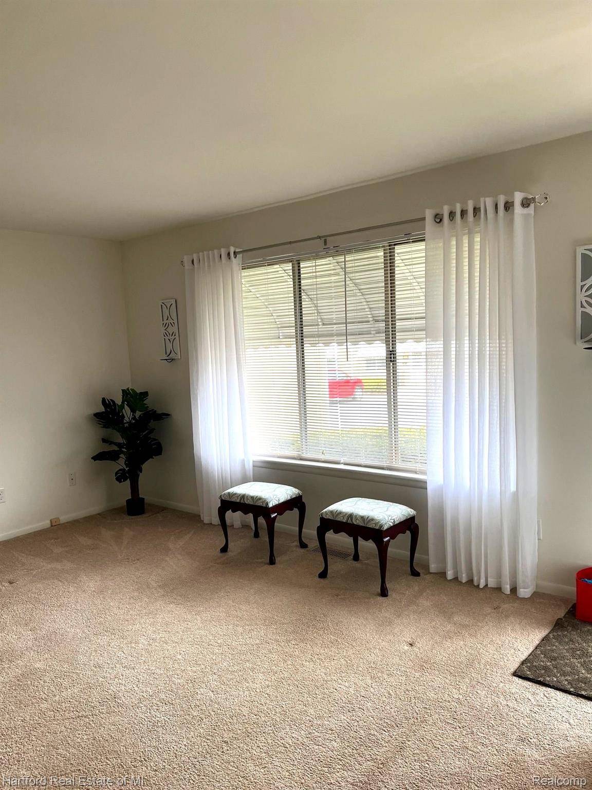 Wixom, MI 48393,49966  Helfer BLVD