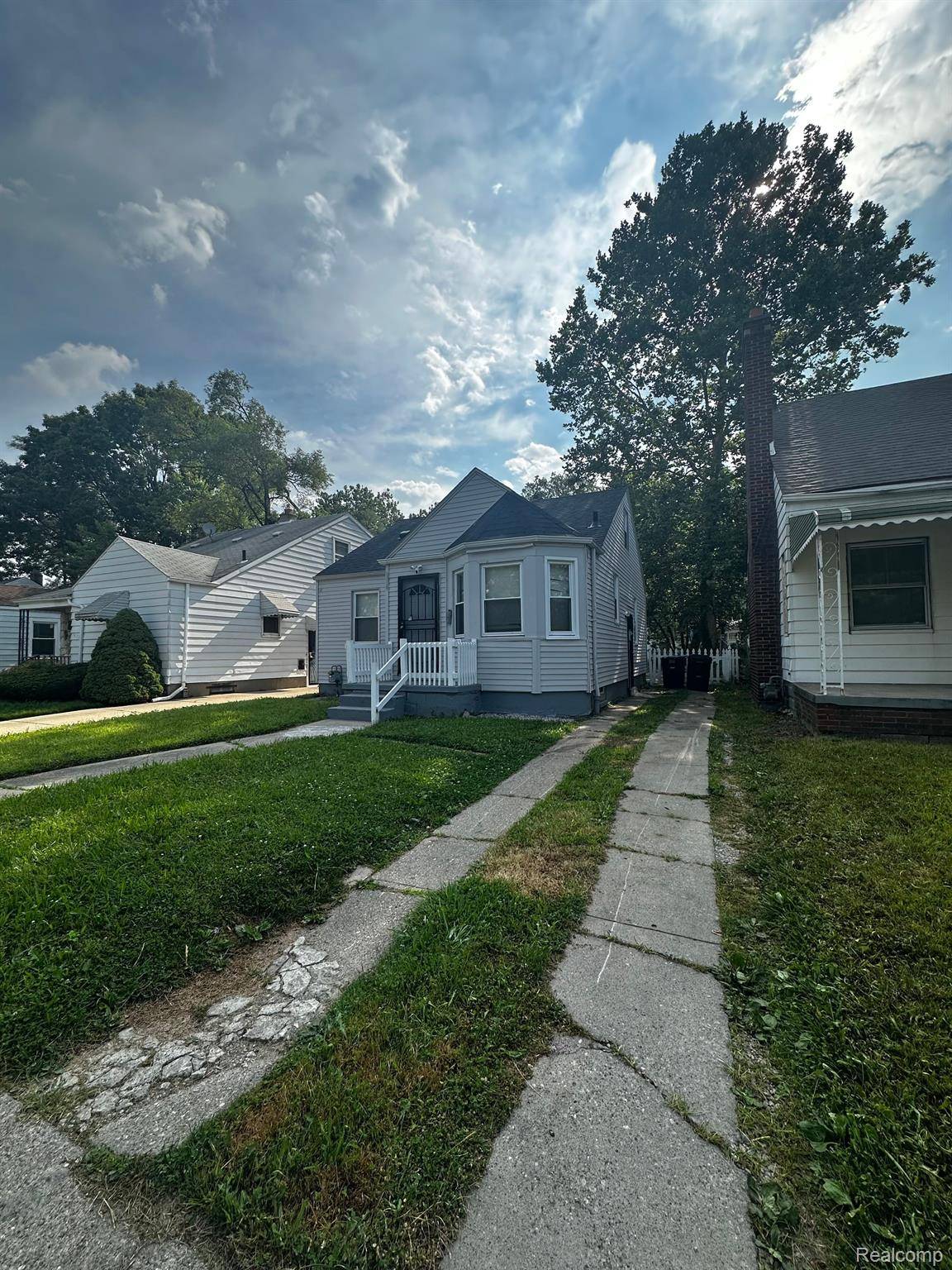 Detroit, MI 48219,16716 STAHELIN AVE