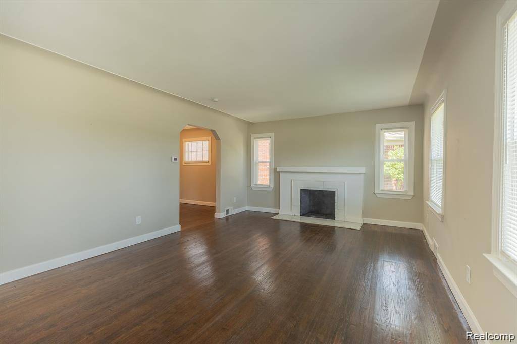 Detroit, MI 48235,17151 STANSBURY ST