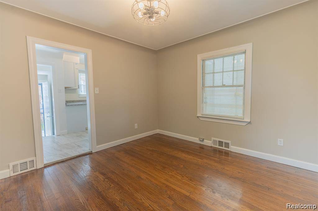 Detroit, MI 48235,17151 STANSBURY ST