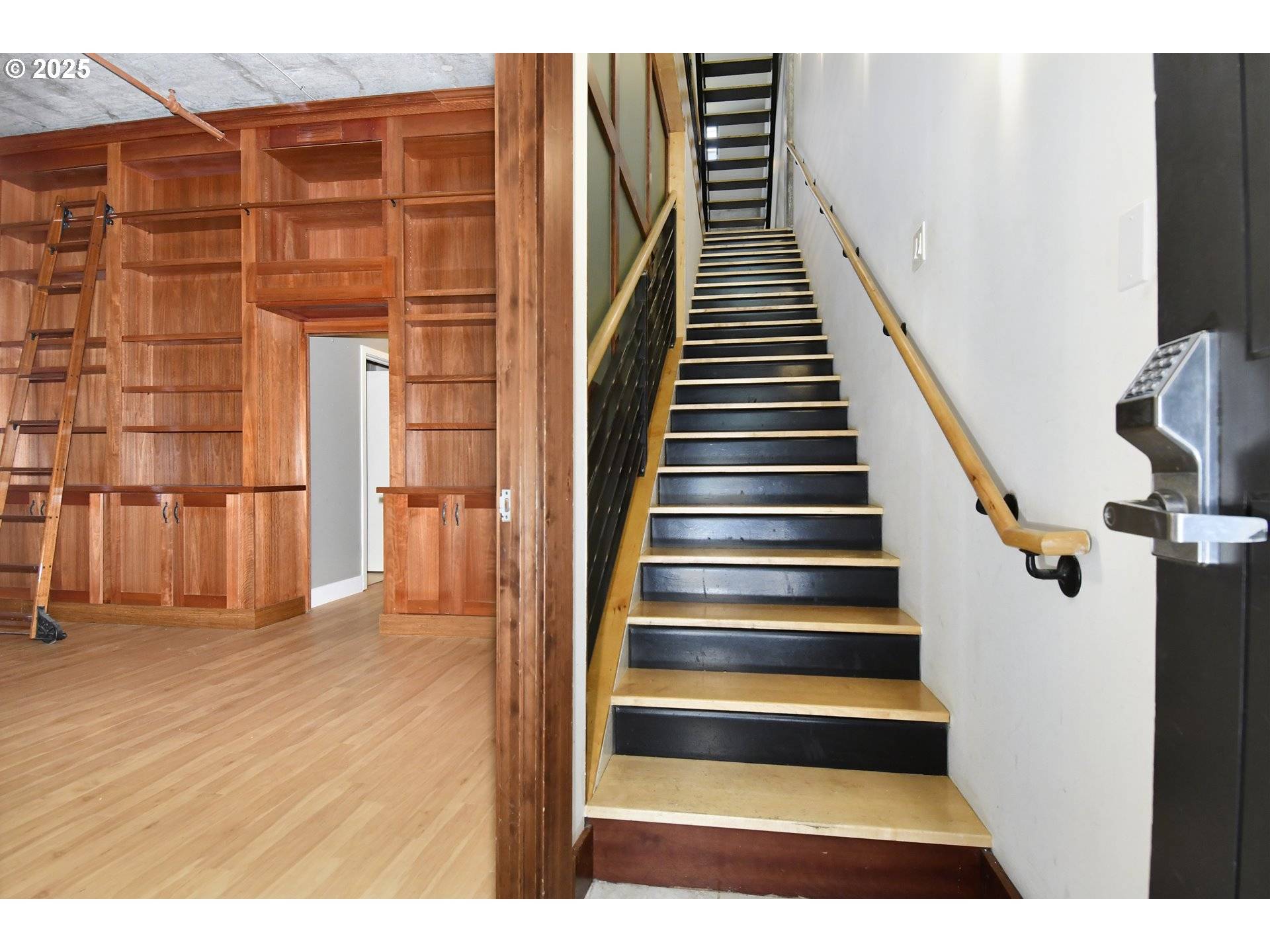 Portland, OR 97209,922 NW 11TH AVE #104