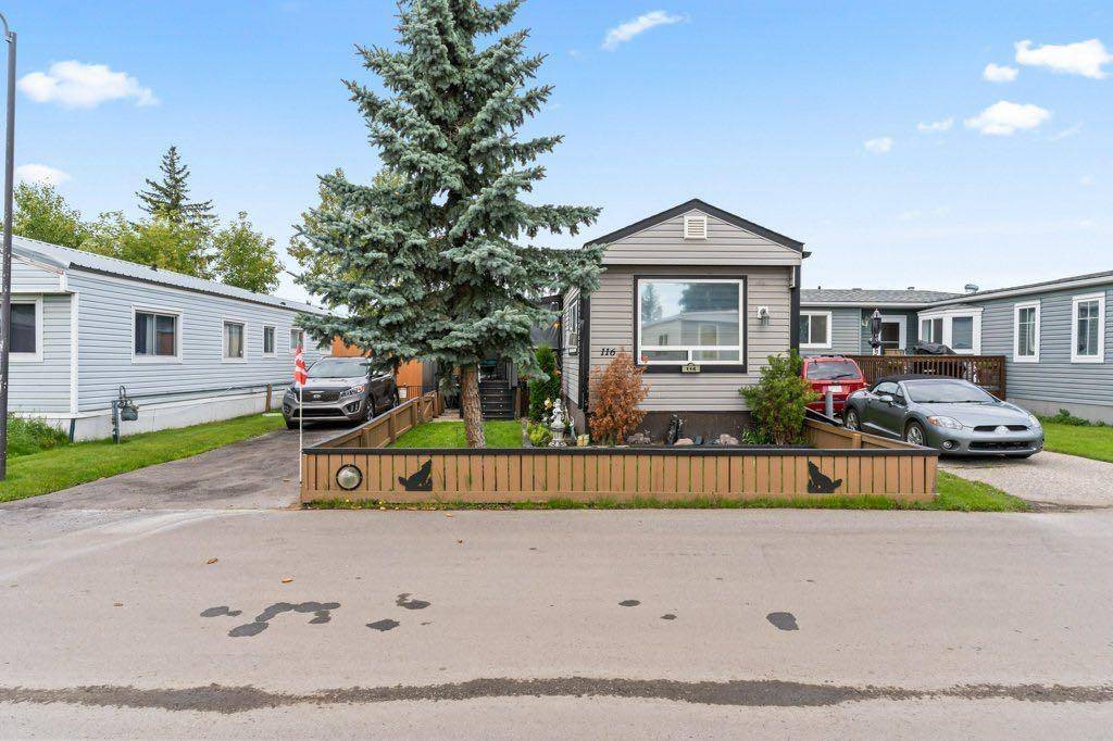 Calgary, AB T2A 0W6,6220 17 AVE SE #116