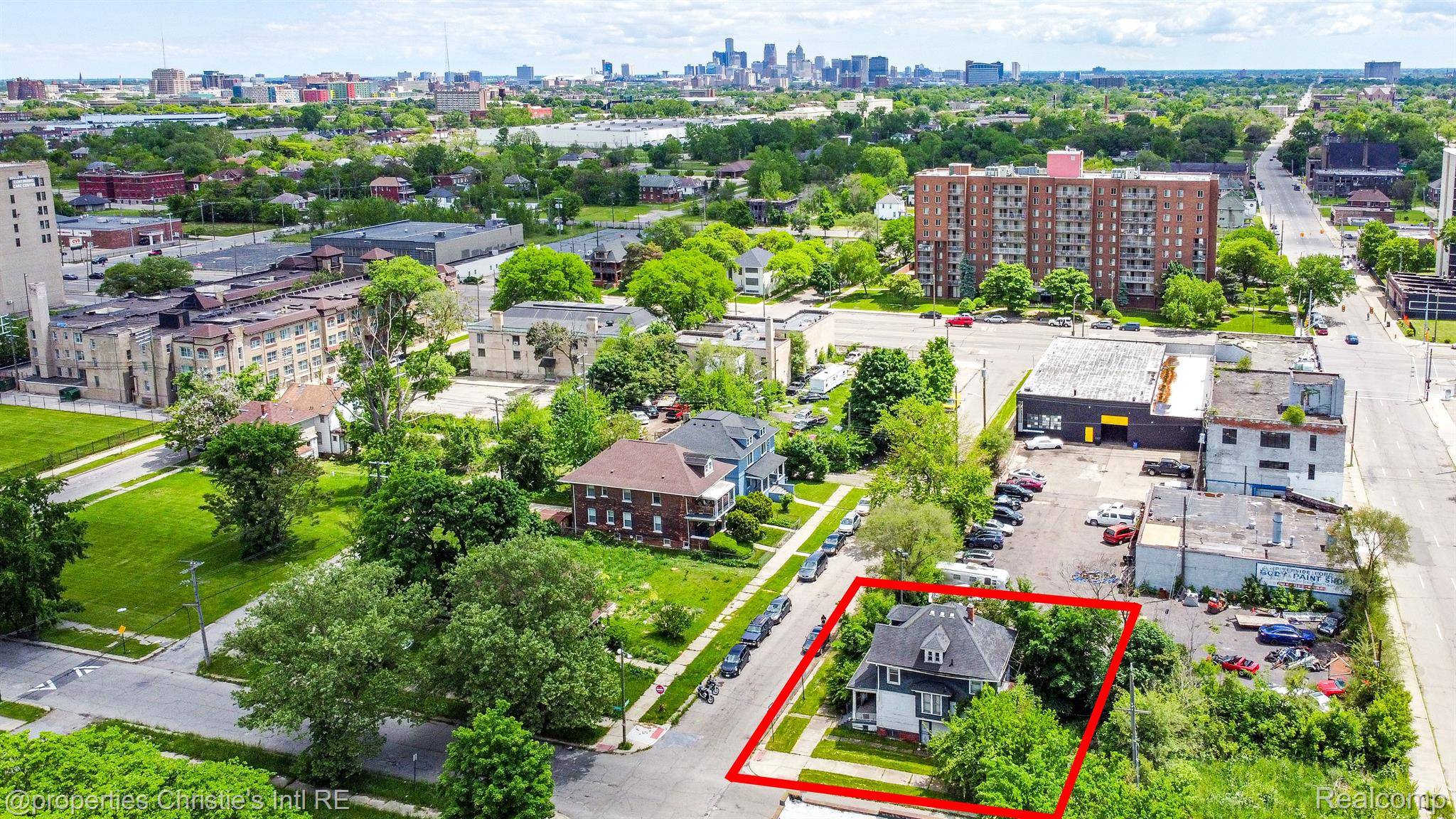 Detroit, MI 48206,7377 HANOVER ST