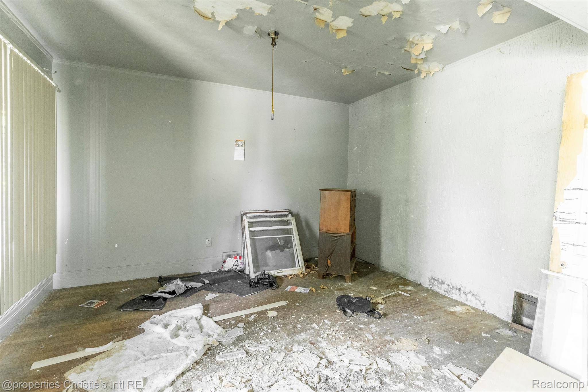 Detroit, MI 48206,7377 HANOVER ST