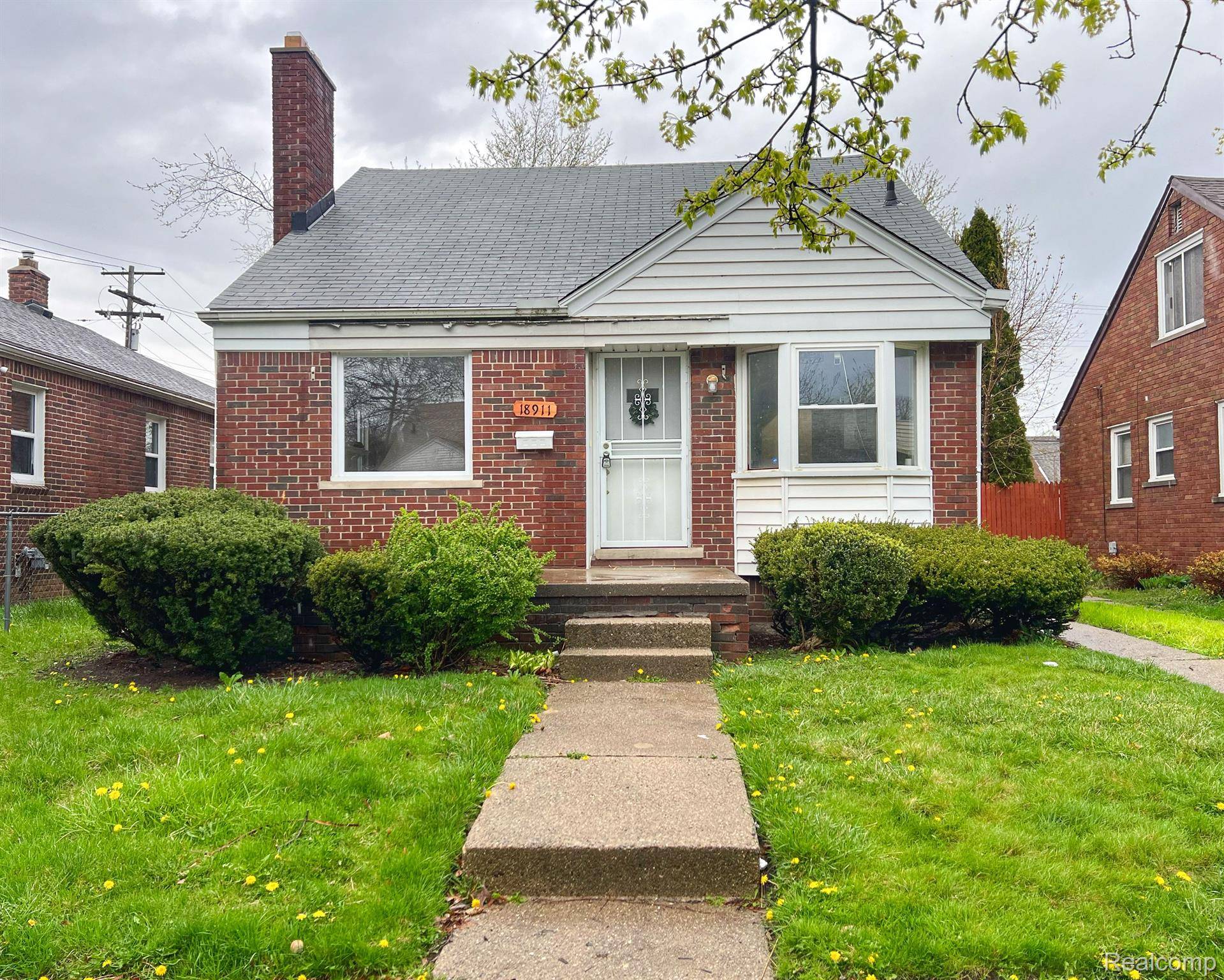 Grosse Pointe, MI 48236,18911 EDGEFIELD ST