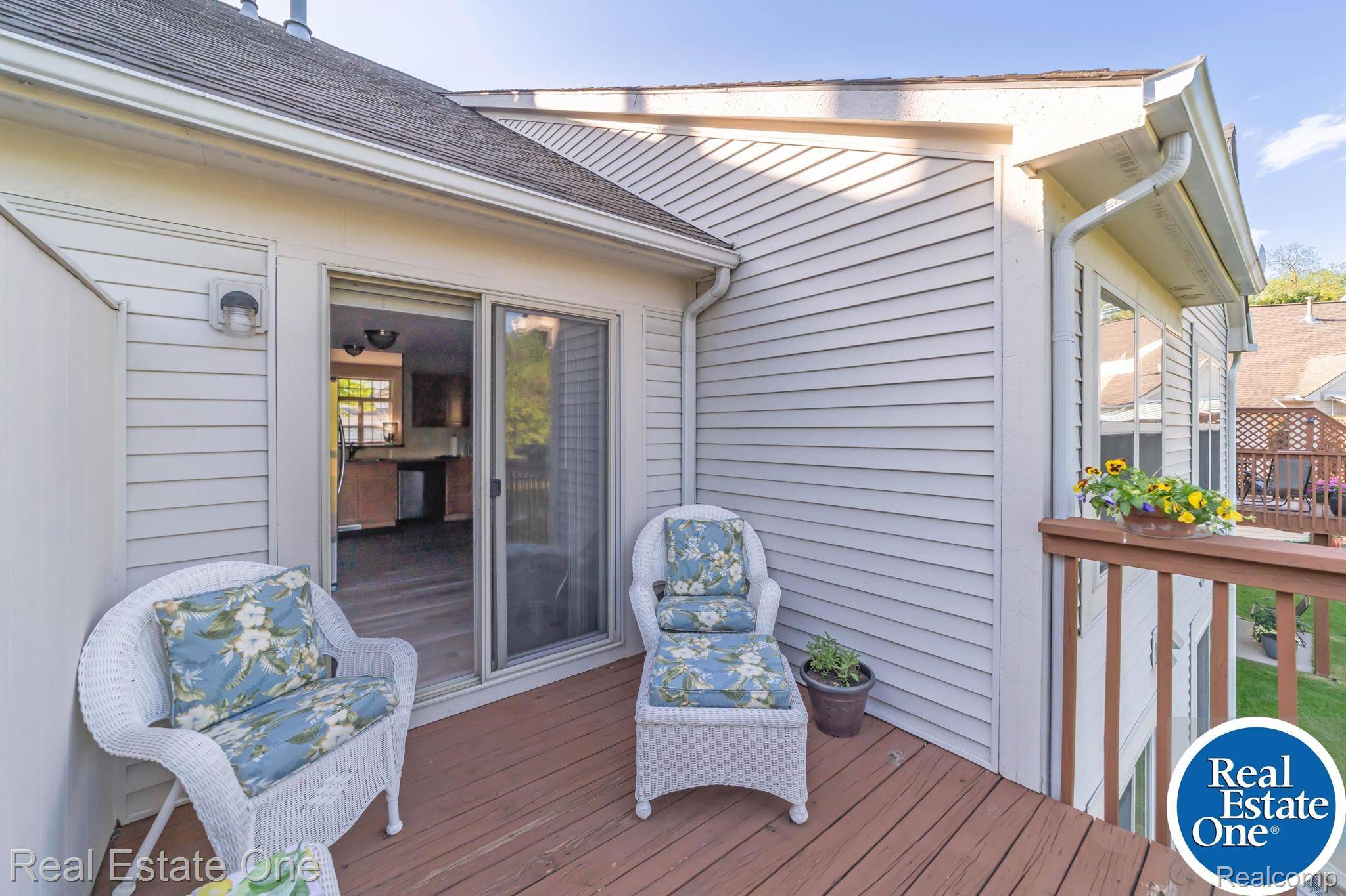 Brighton, MI 48116,113 PONDVIEW CT #6