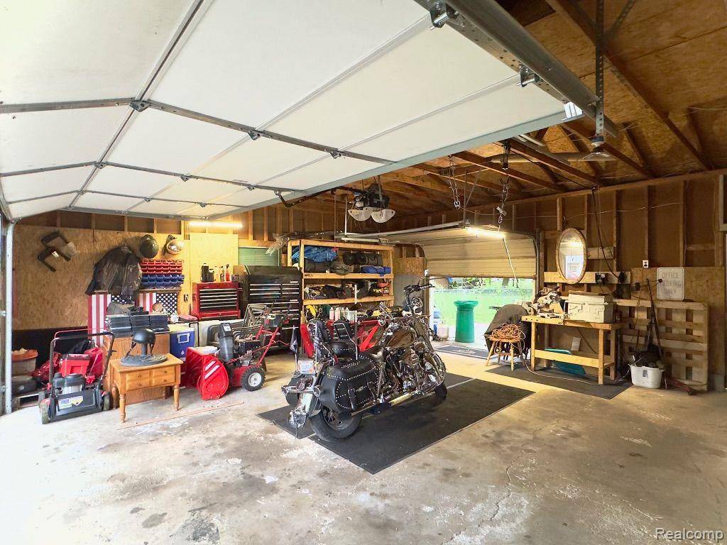 Swartz Creek, MI 48473,4376 WHEATLAND DR