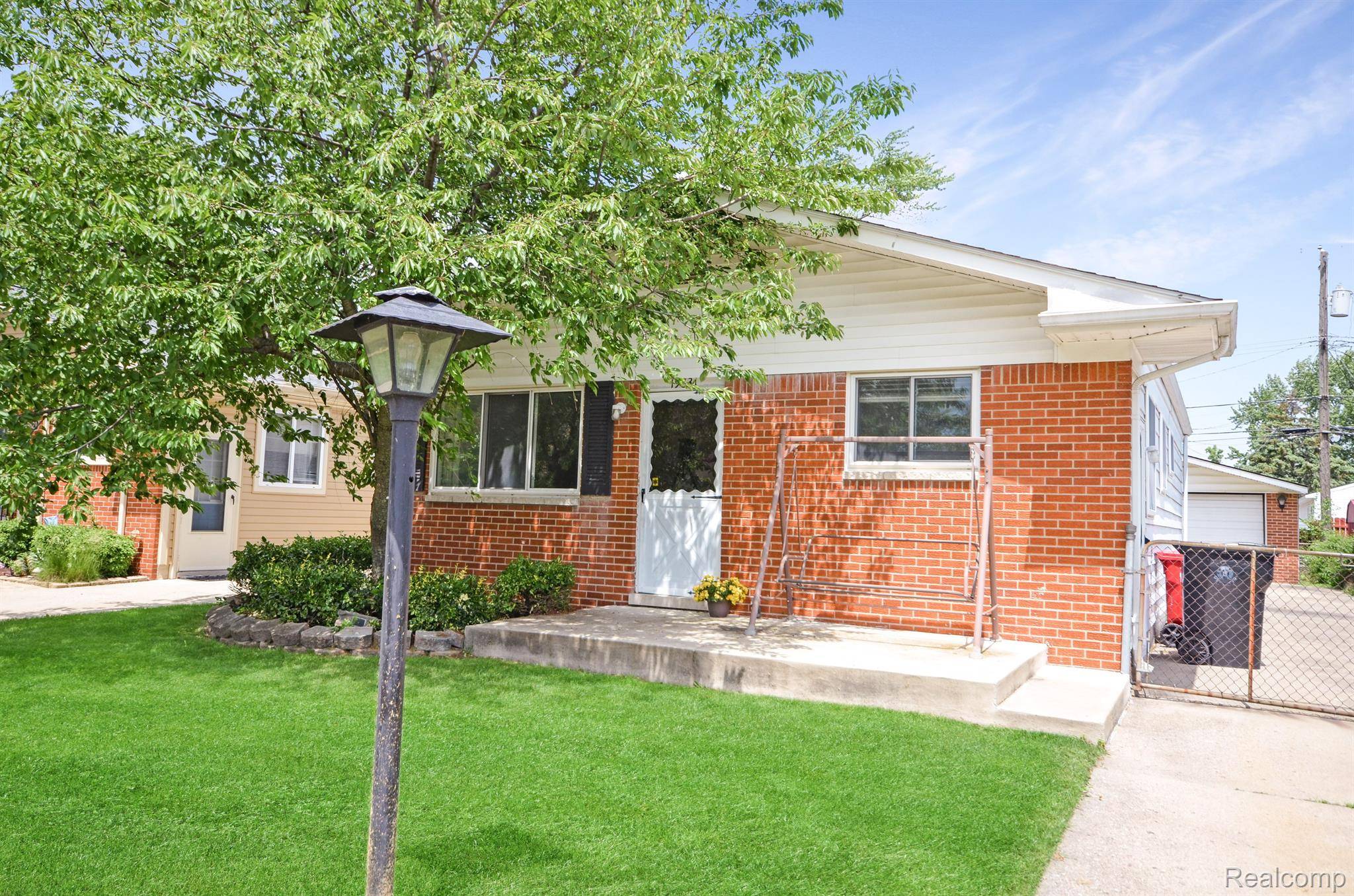 Roseville, MI 48066,19831 Lakeworth ST