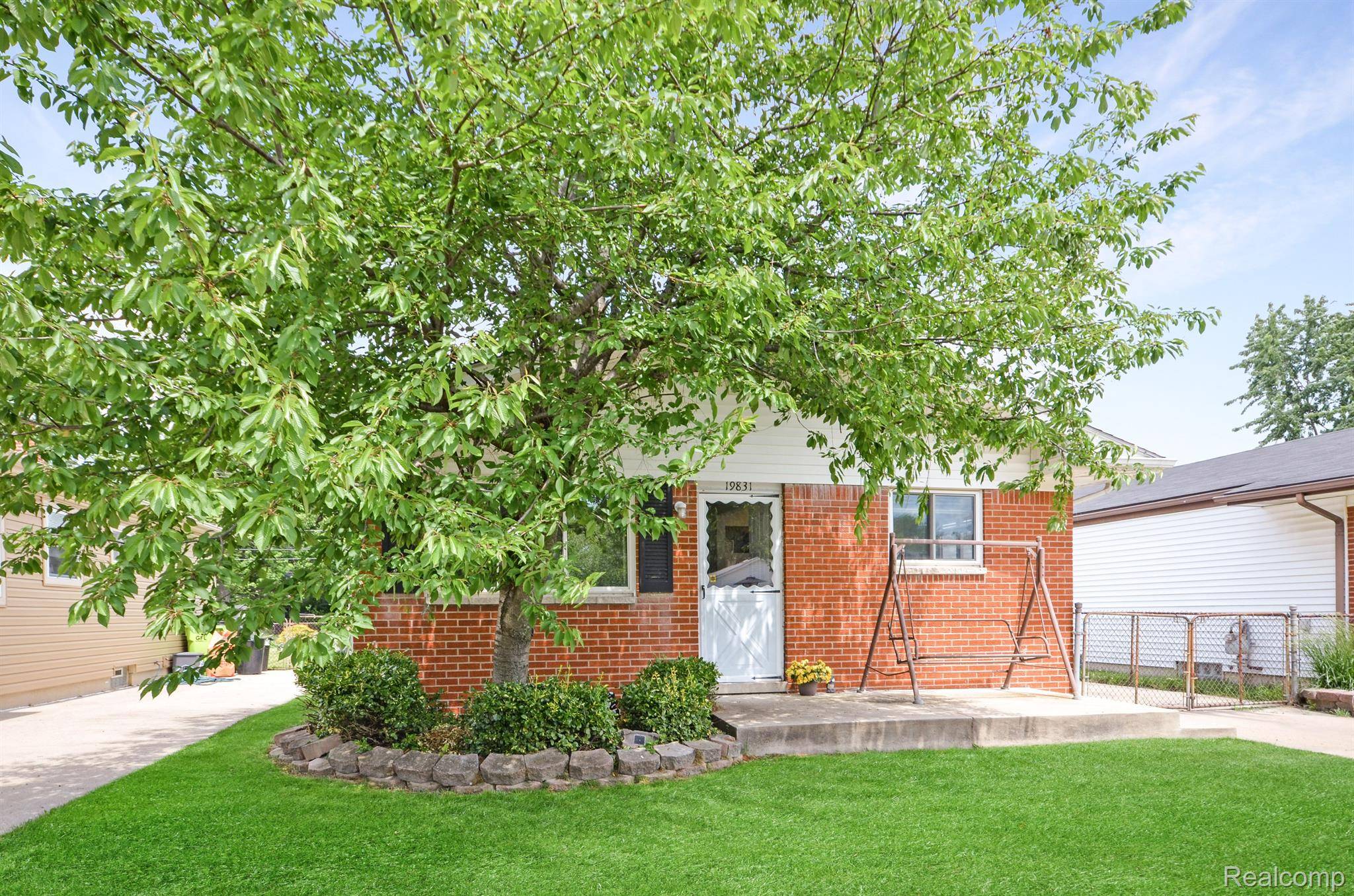 Roseville, MI 48066,19831 Lakeworth ST