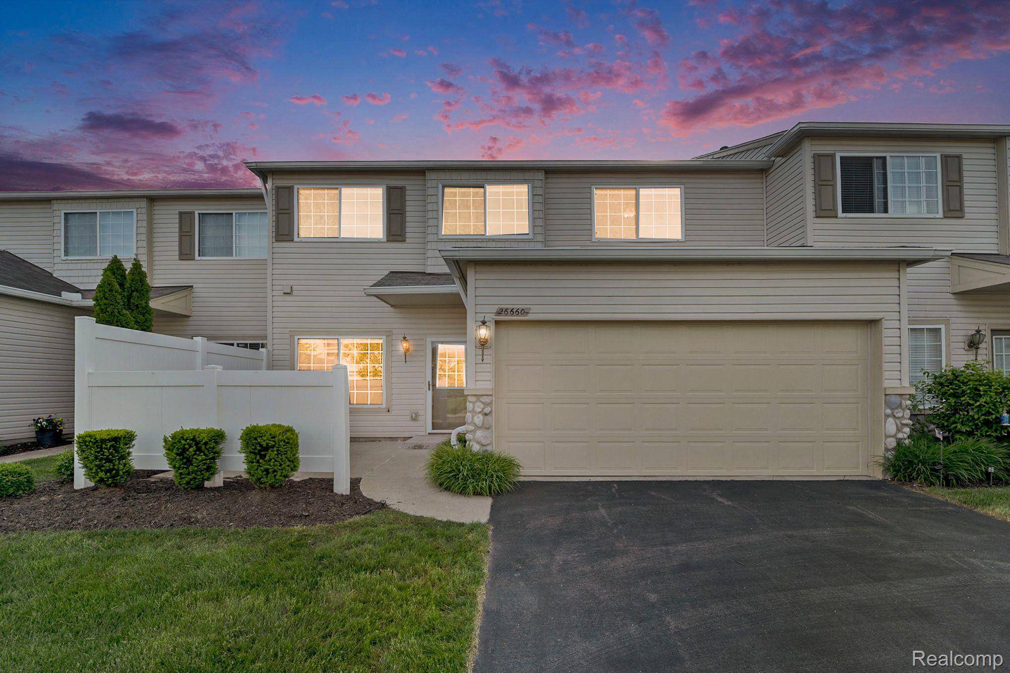 Woodhaven, MI 48183,26660 KIRKWAY DR