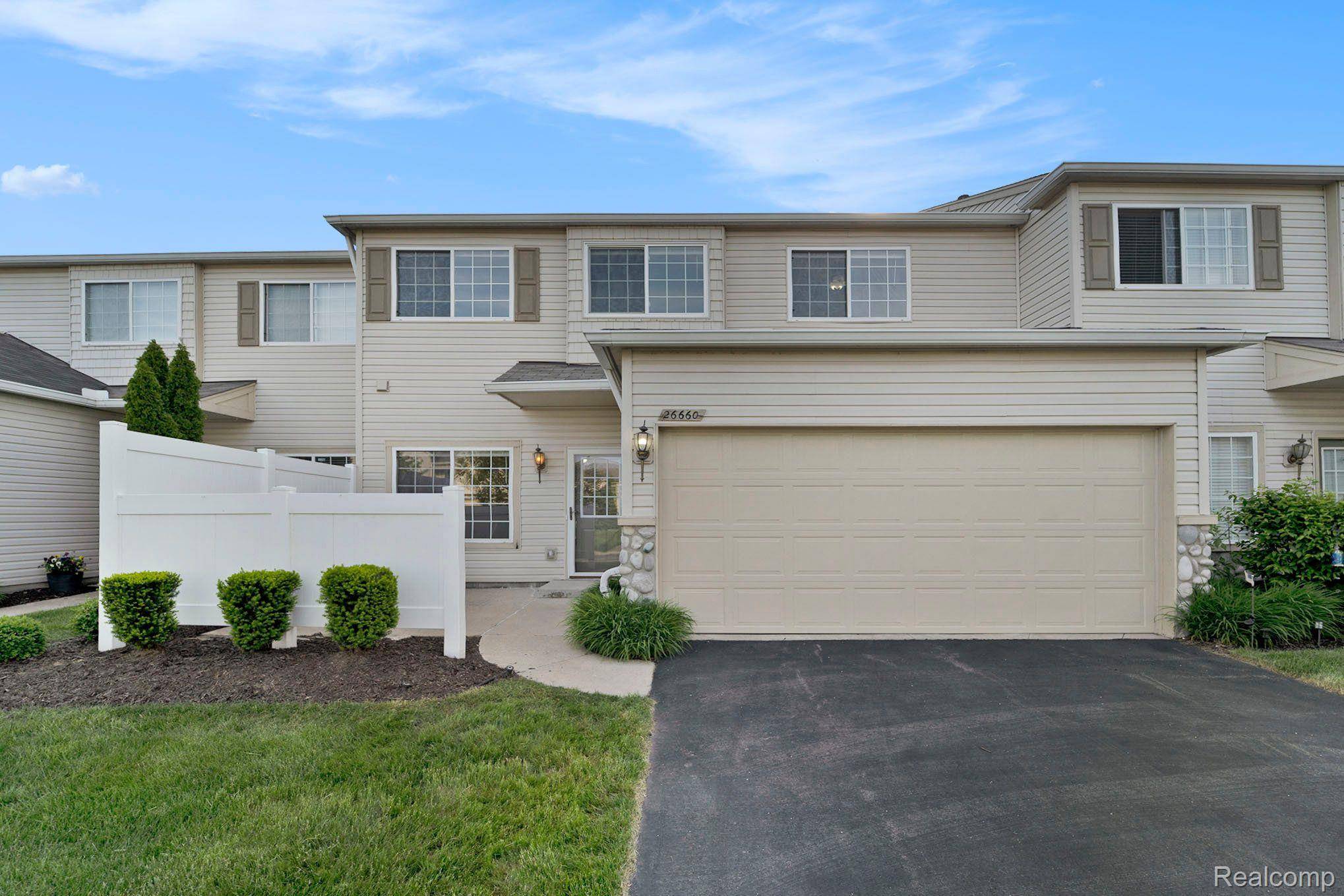 Woodhaven, MI 48183,26660 KIRKWAY DR