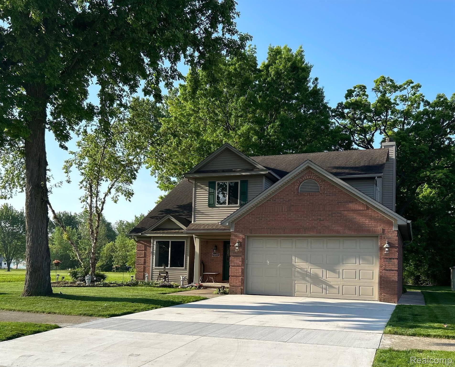 Woodhaven, MI 48183,16697 CARTER RD