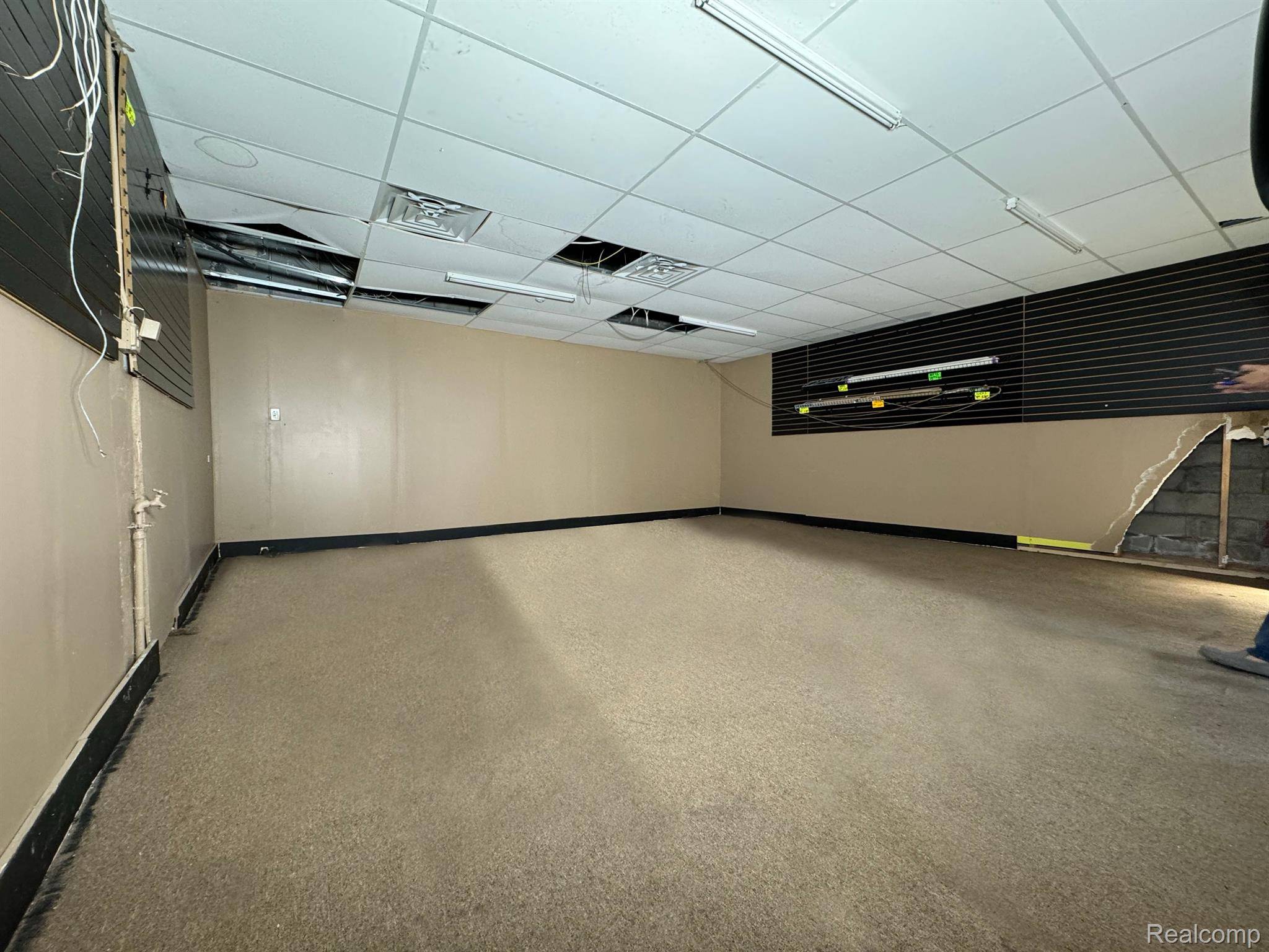 Detroit, MI 48238,15001 LIVERNOIS AVE