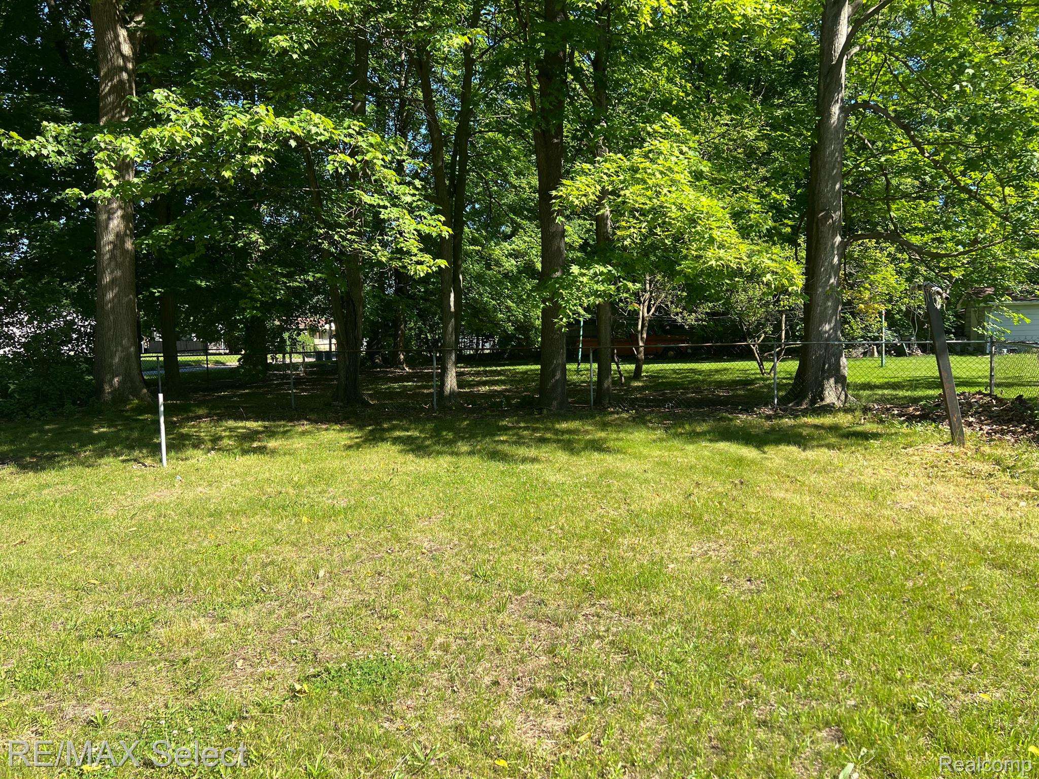 Flint, MI 48506,3305 Wyoming AVE