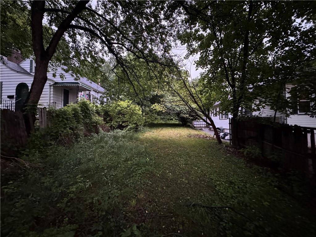 Staten  Island, NY 10301,132 Alden PL