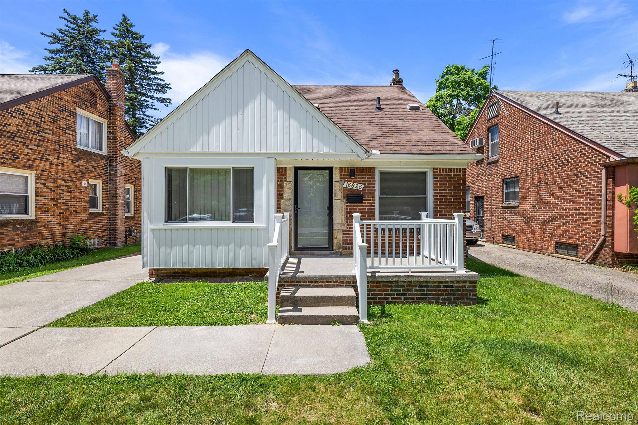 Detroit, MI 48219,16623 HAZELTON ST