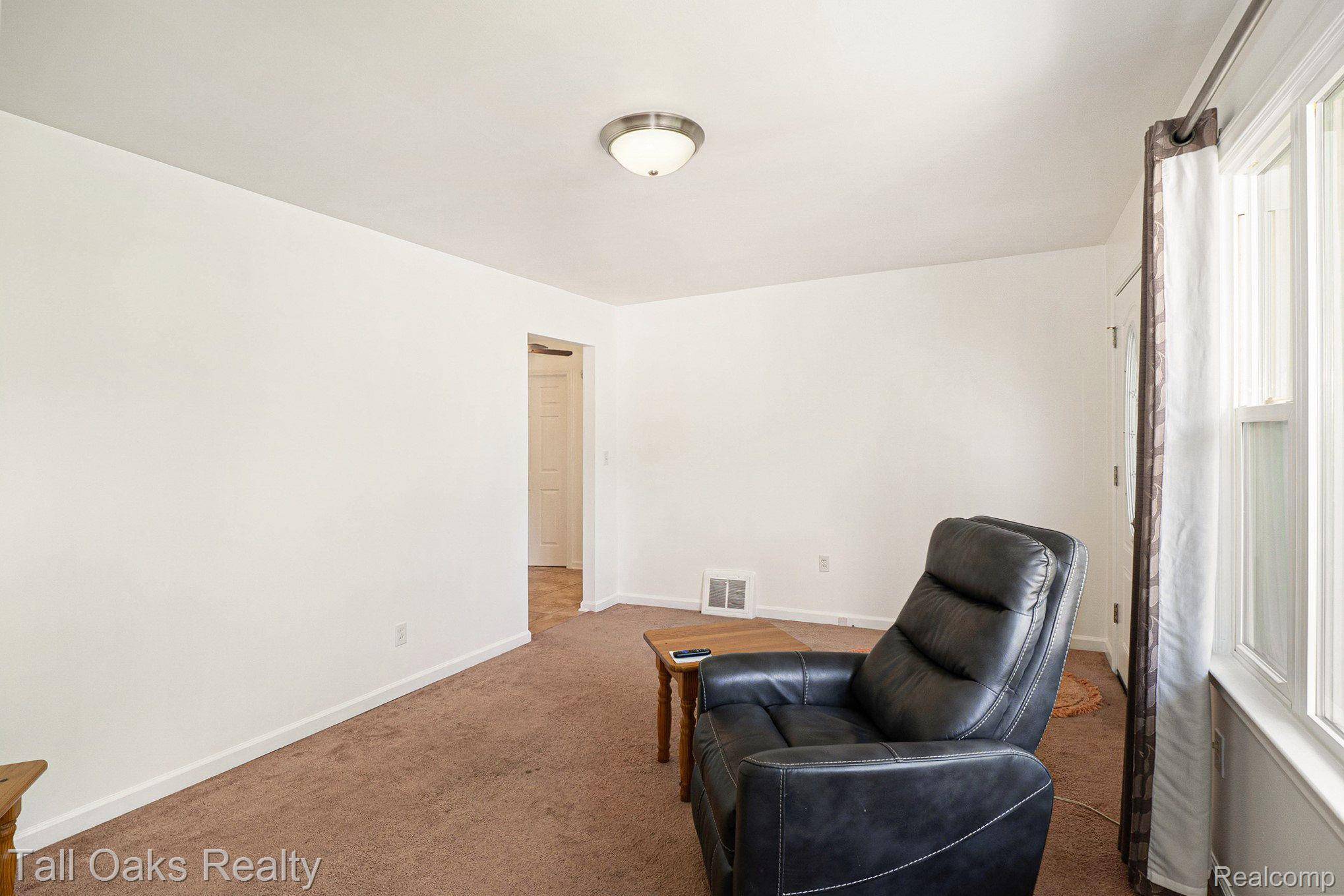 Flint, MI 48506,3053 CLAYWARD DR