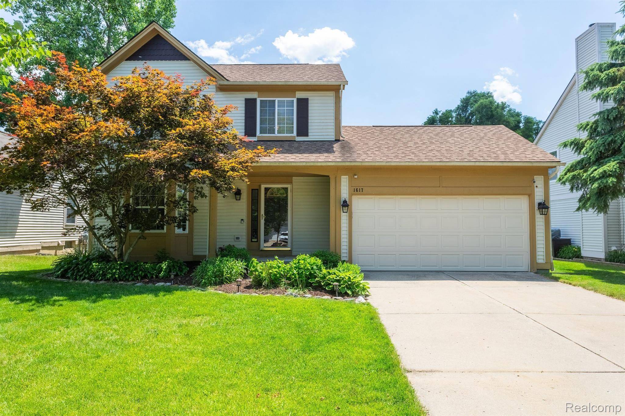 Wixom, MI 48393,1617 NORTON CREEK BLVD