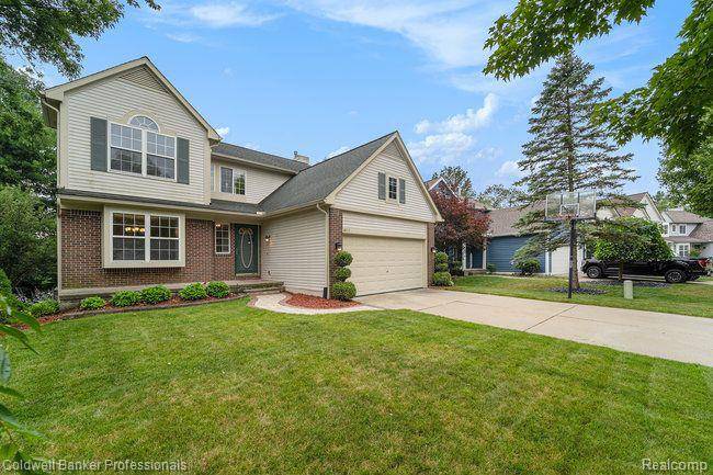 Wixom, MI 48393,1677 NORTON CREEK CT