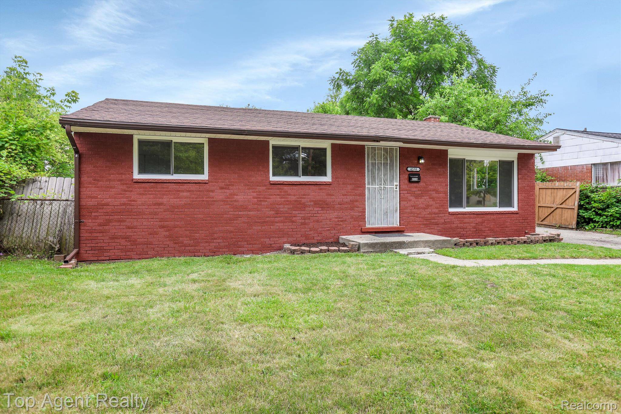 Inkster, MI 48141,4538 BURTON ST