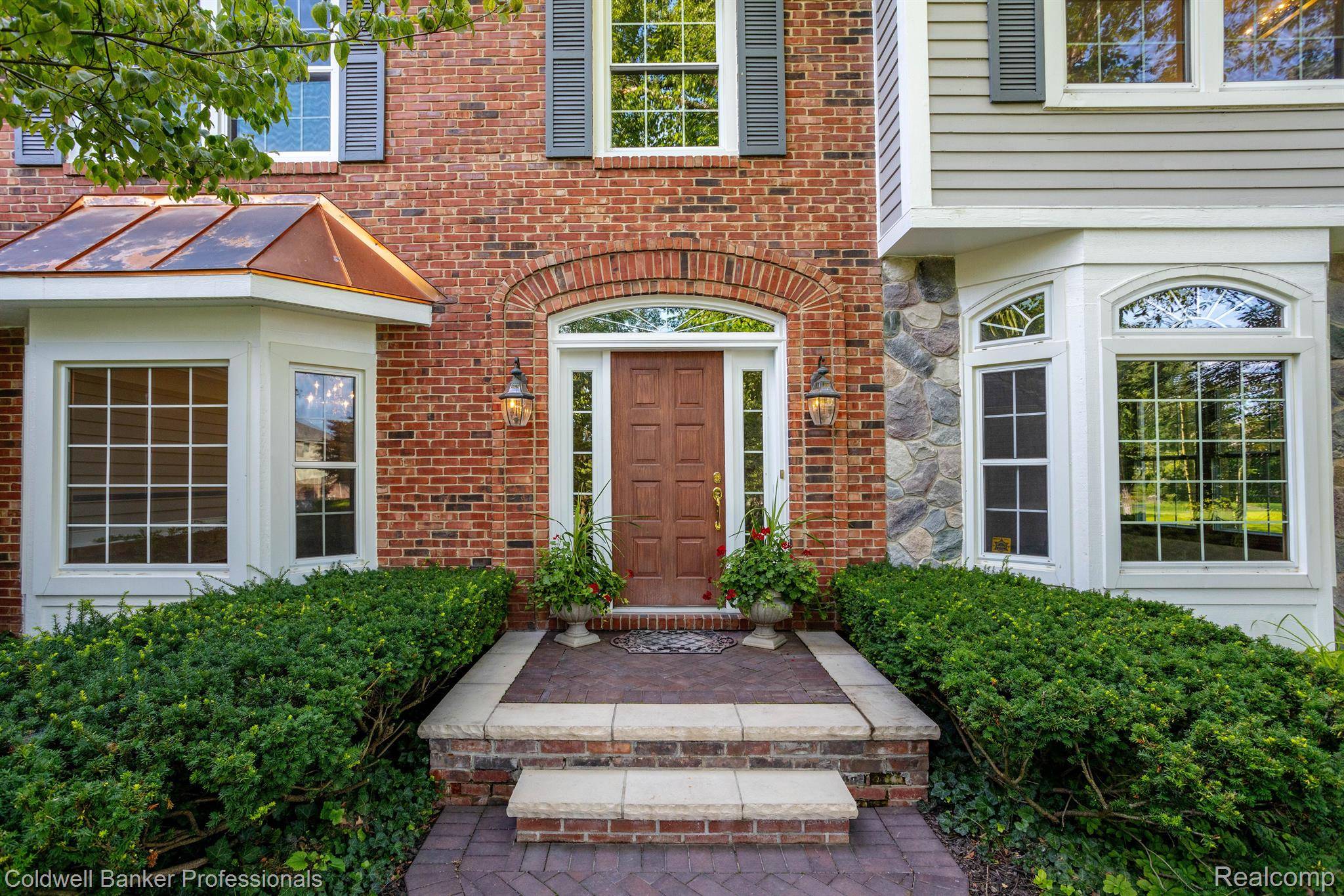 Novi, MI 48374,22508 NORFOLK CT