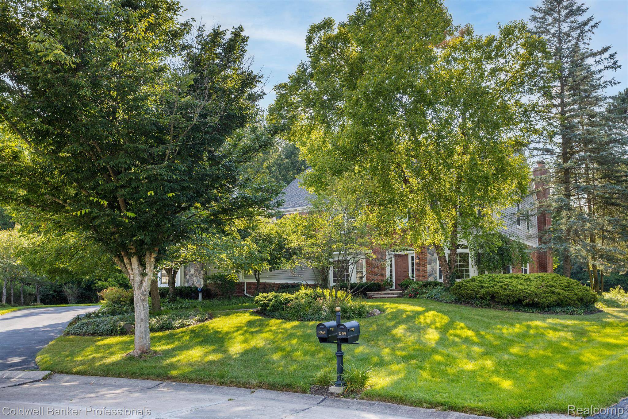 Novi, MI 48374,22508 NORFOLK CT