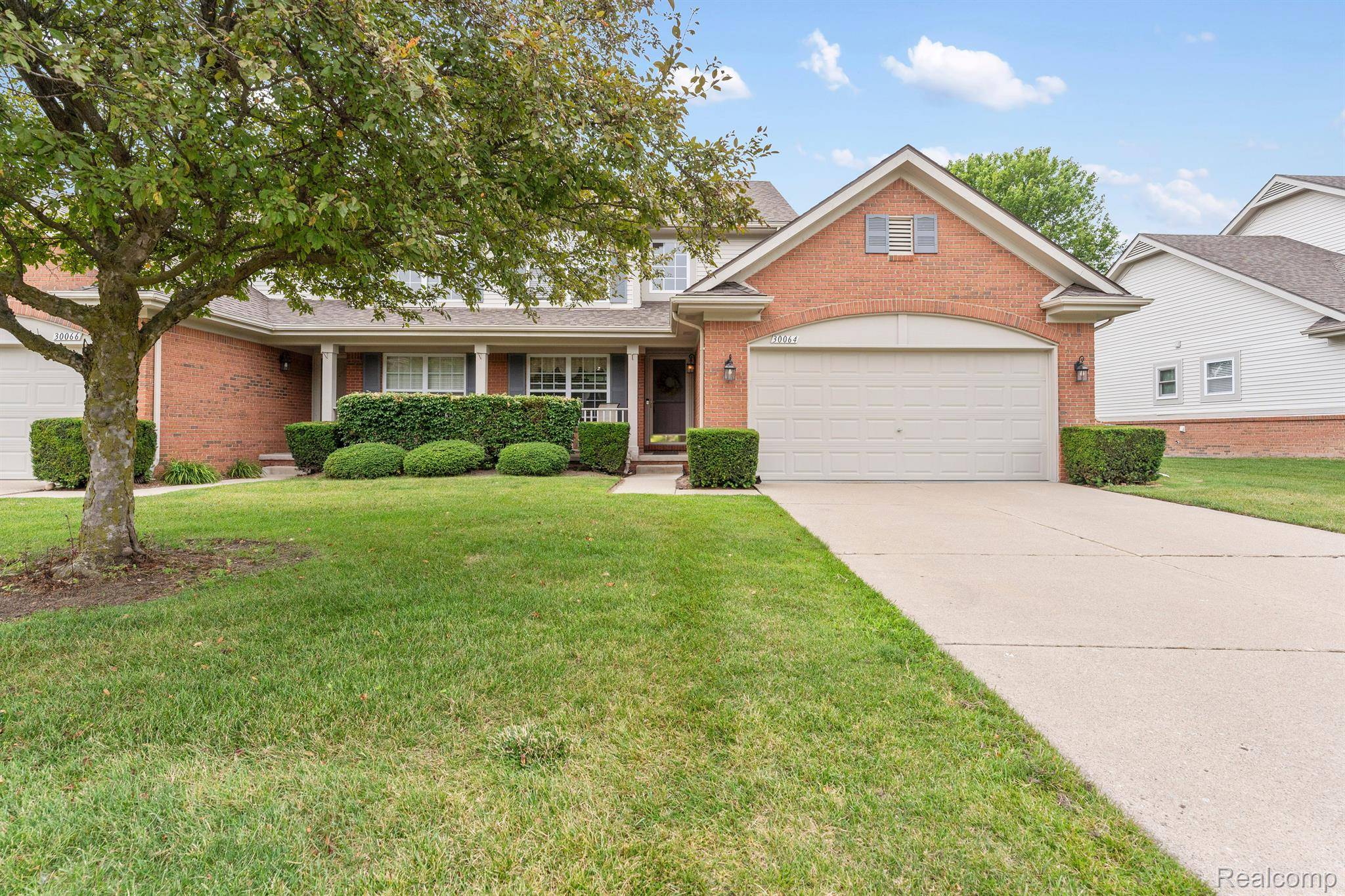 New Boston, MI 48164,30064 TRAIL CREEK DR