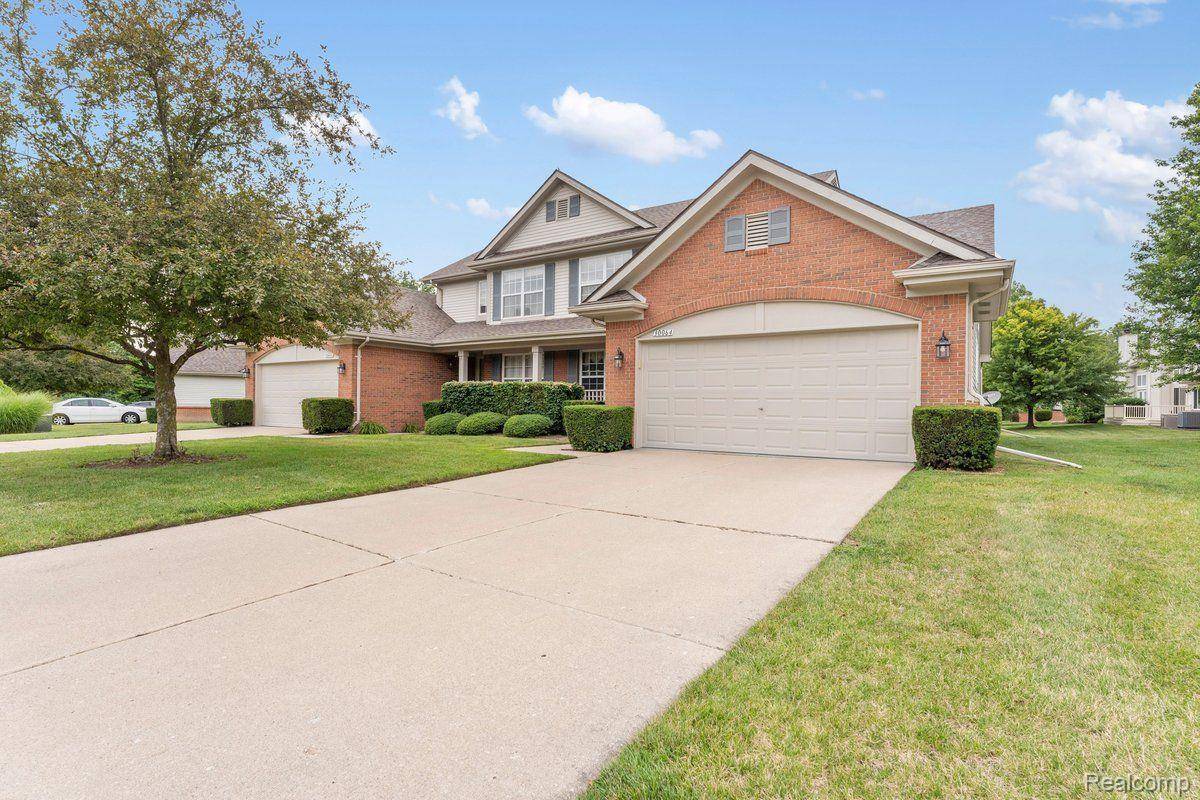 New Boston, MI 48164,30064 TRAIL CREEK DR